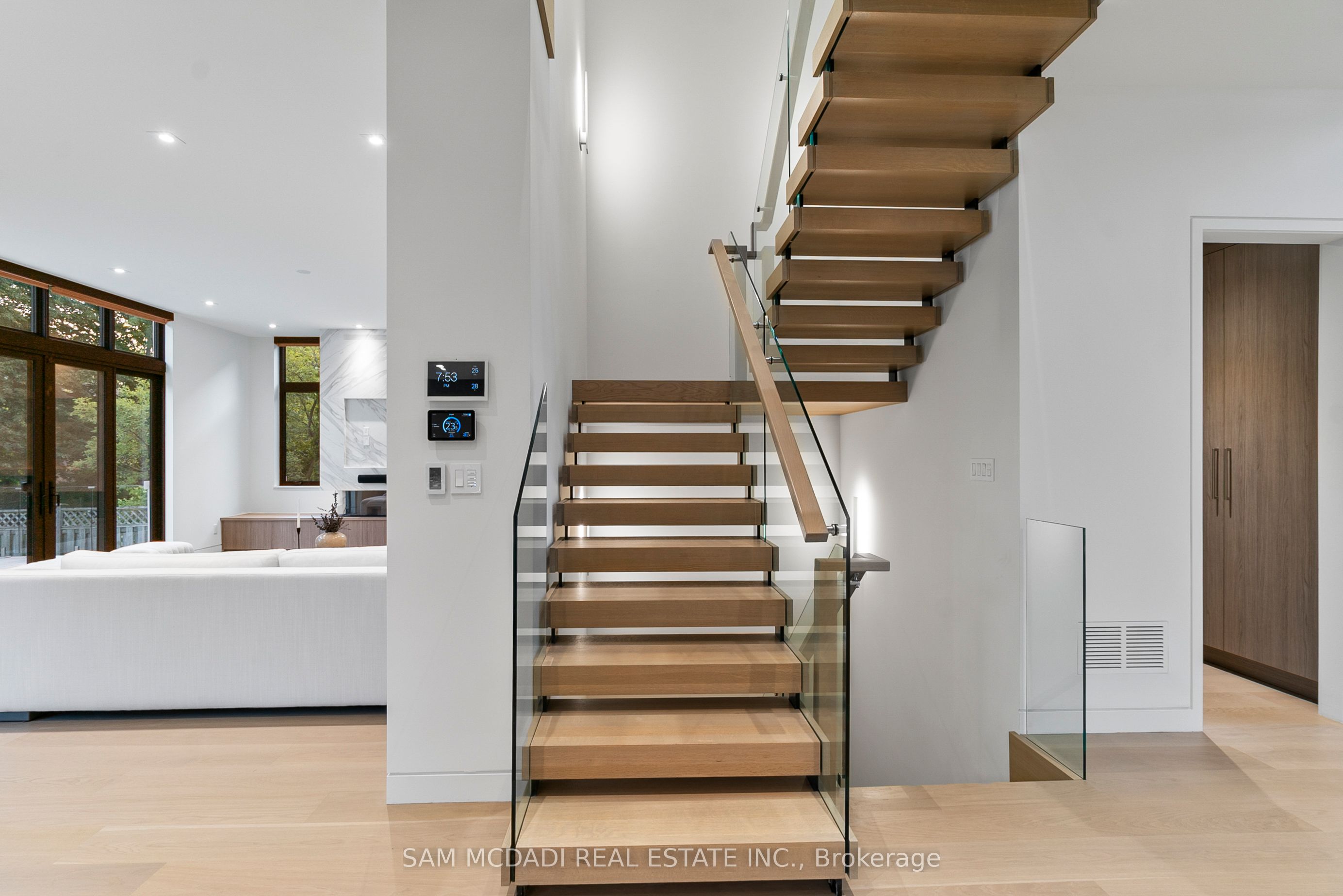 1222 Mississauga Road Property Photo 23