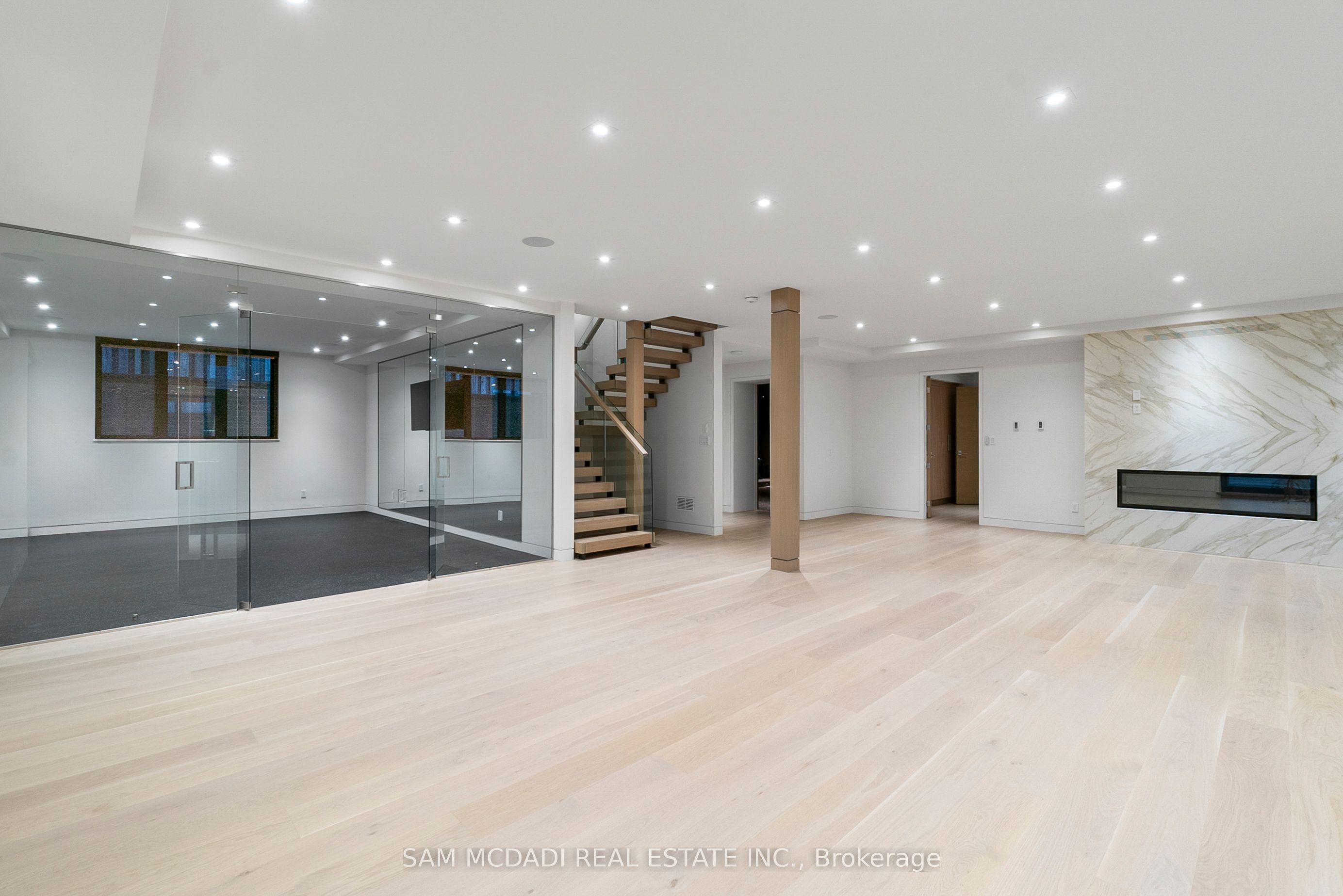 1222 Mississauga Road Property Photo 36