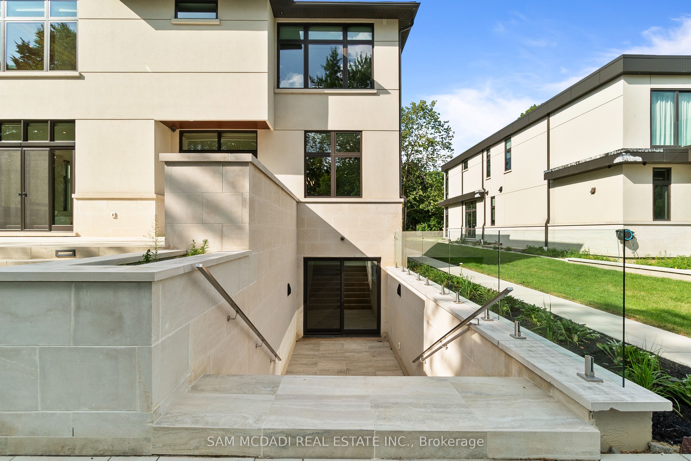 1222 Mississauga Road Property Photo 45