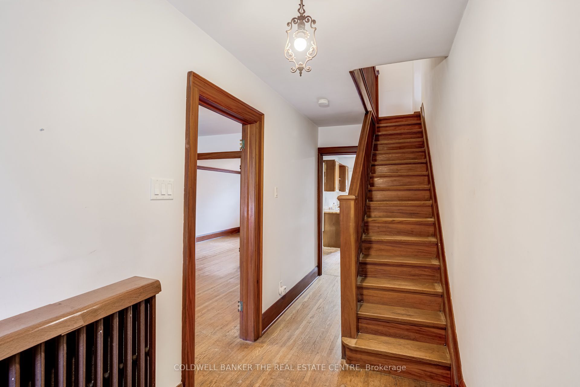 134 Harvie Avenue Property Photo 5