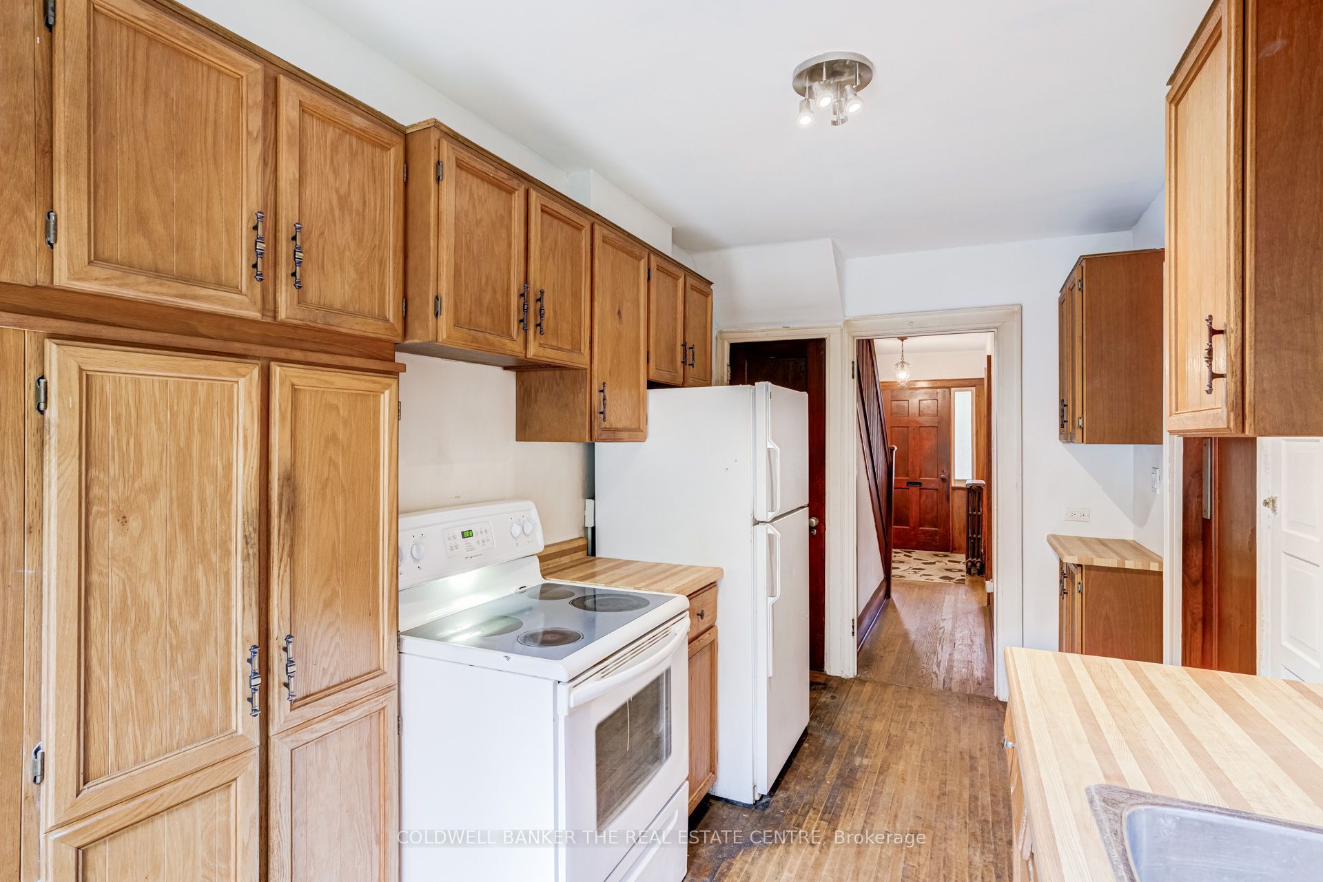 134 Harvie Avenue Property Photo 15