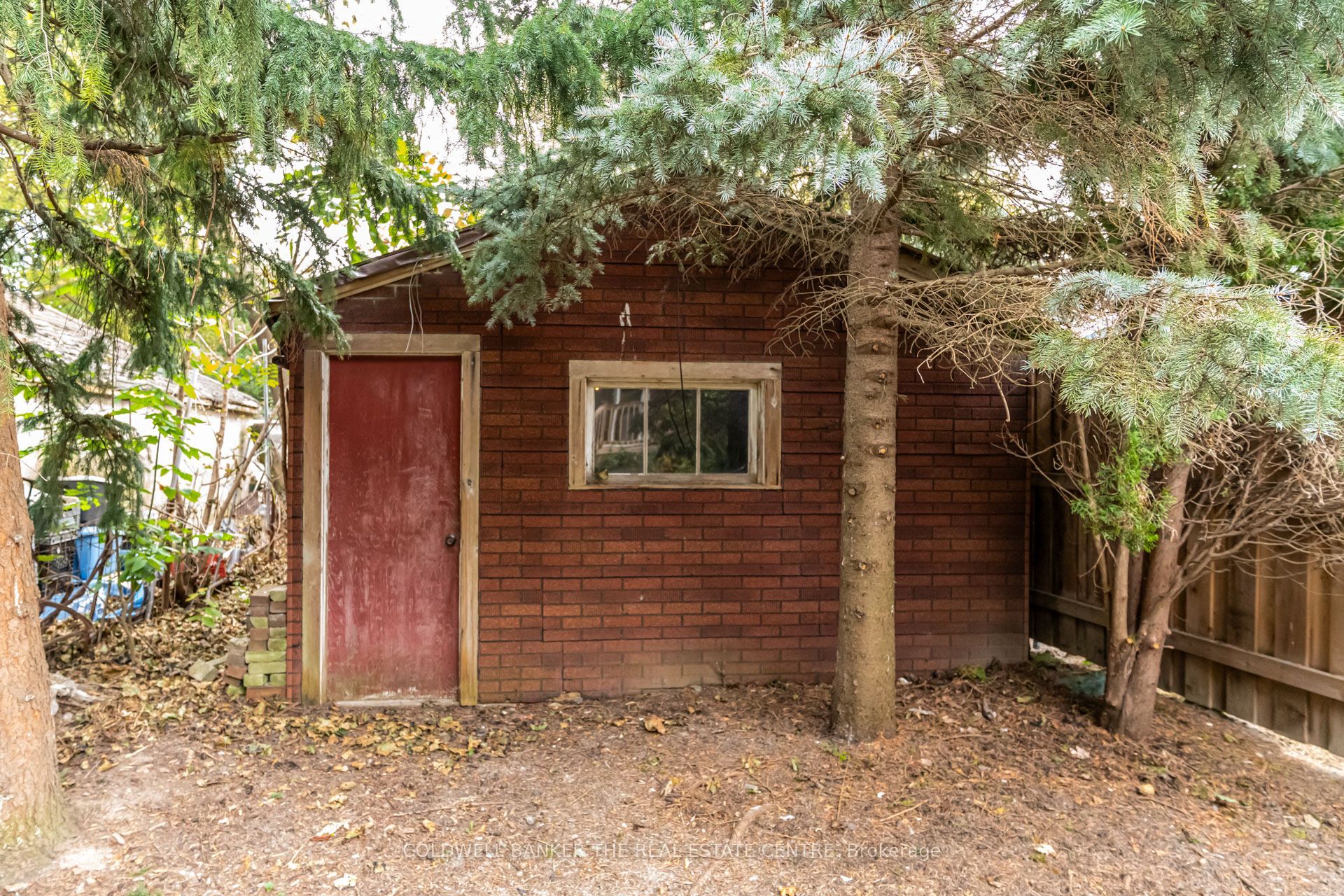 134 Harvie Avenue Property Photo 27