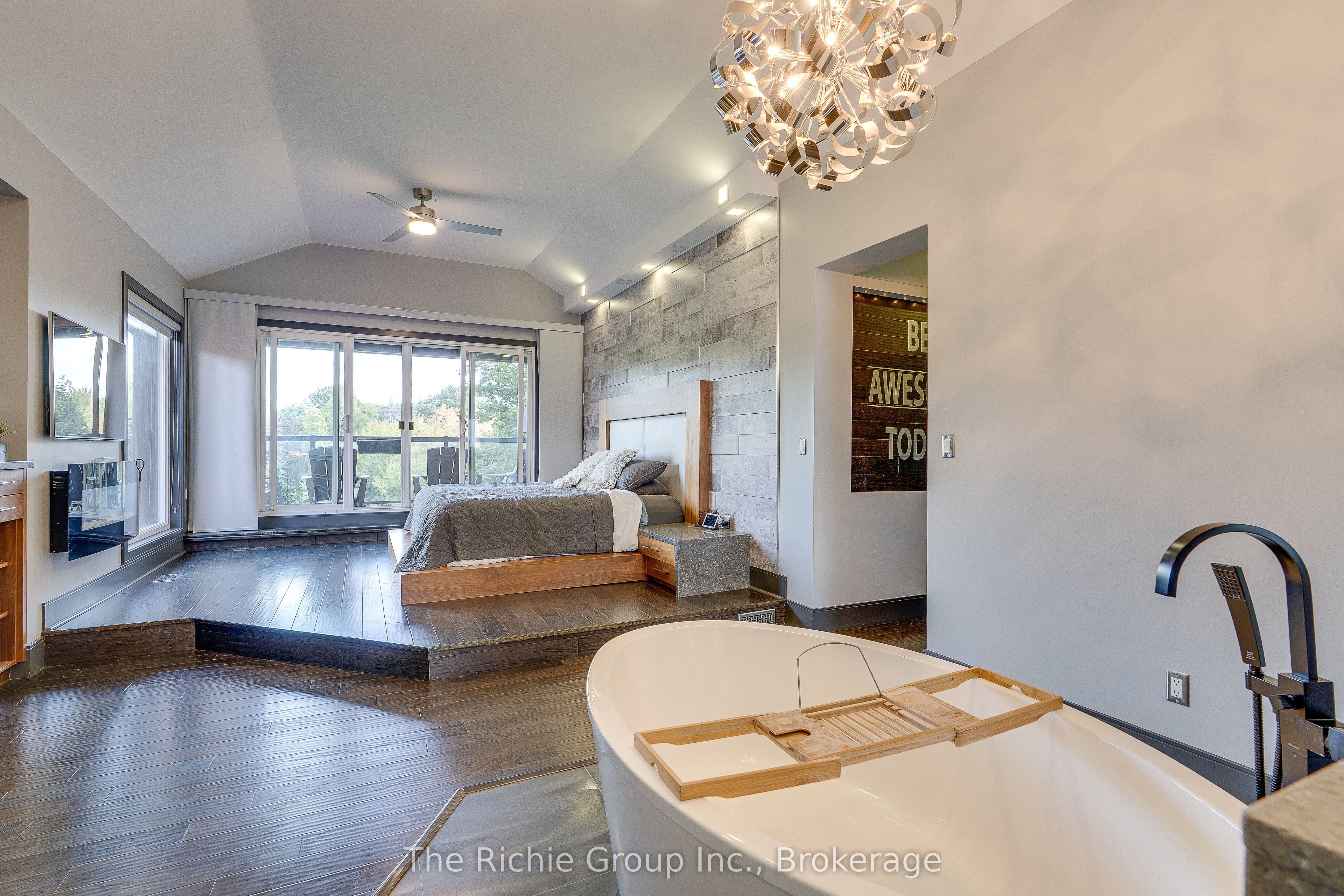 21 Bartley Drive Property Photo 9