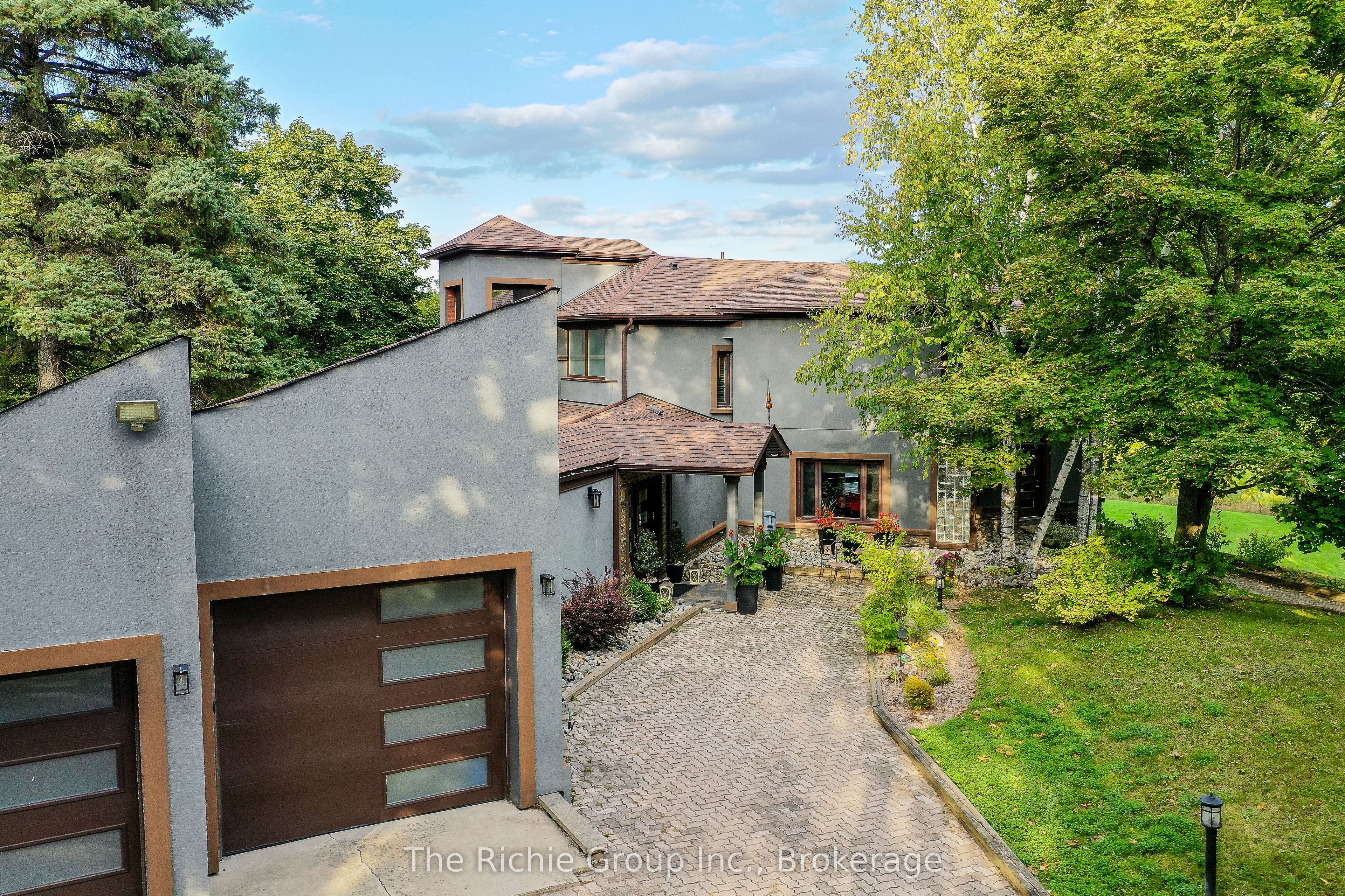 21 Bartley Drive Property Photo 19