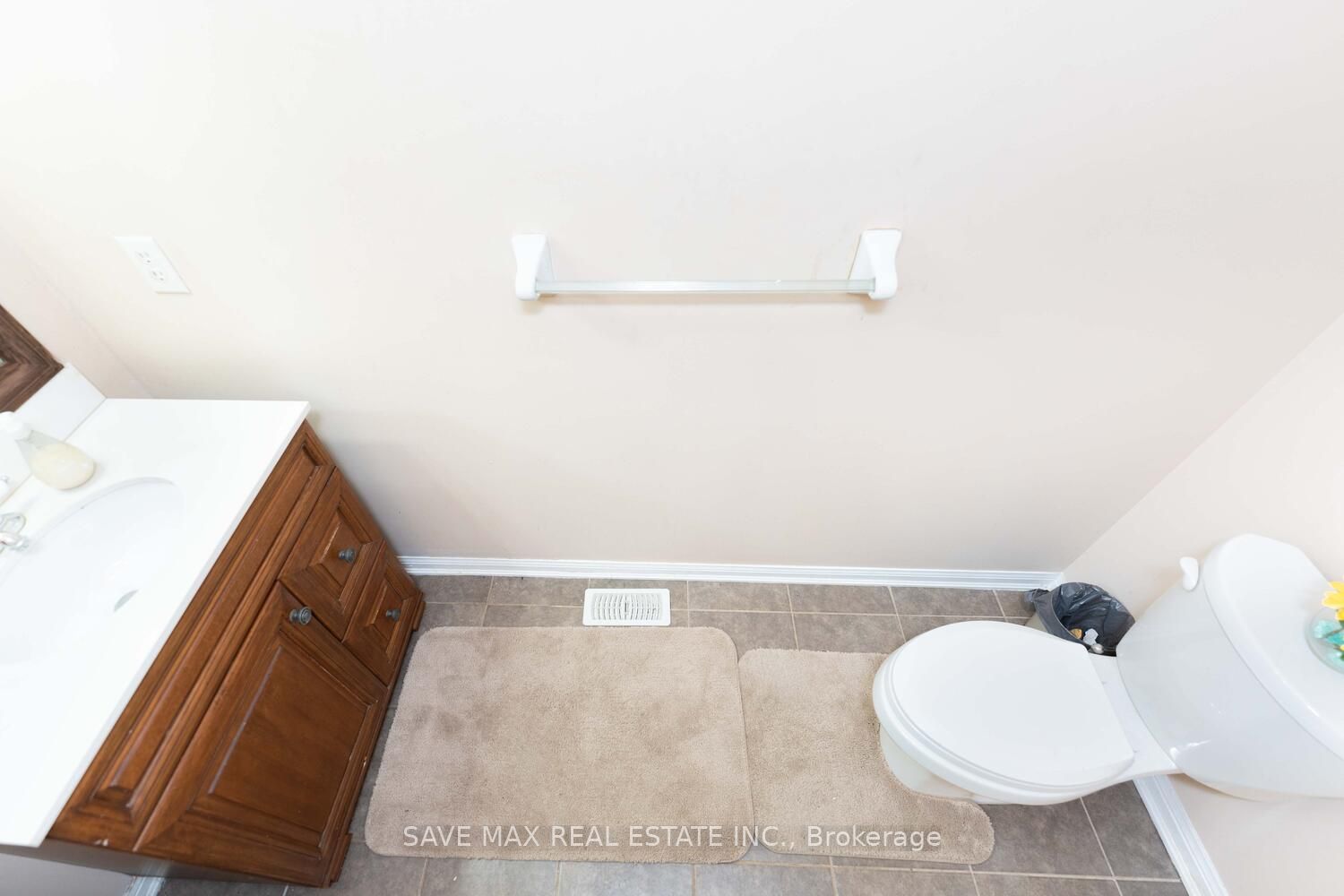 4 Donomore Drive Property Photo 9