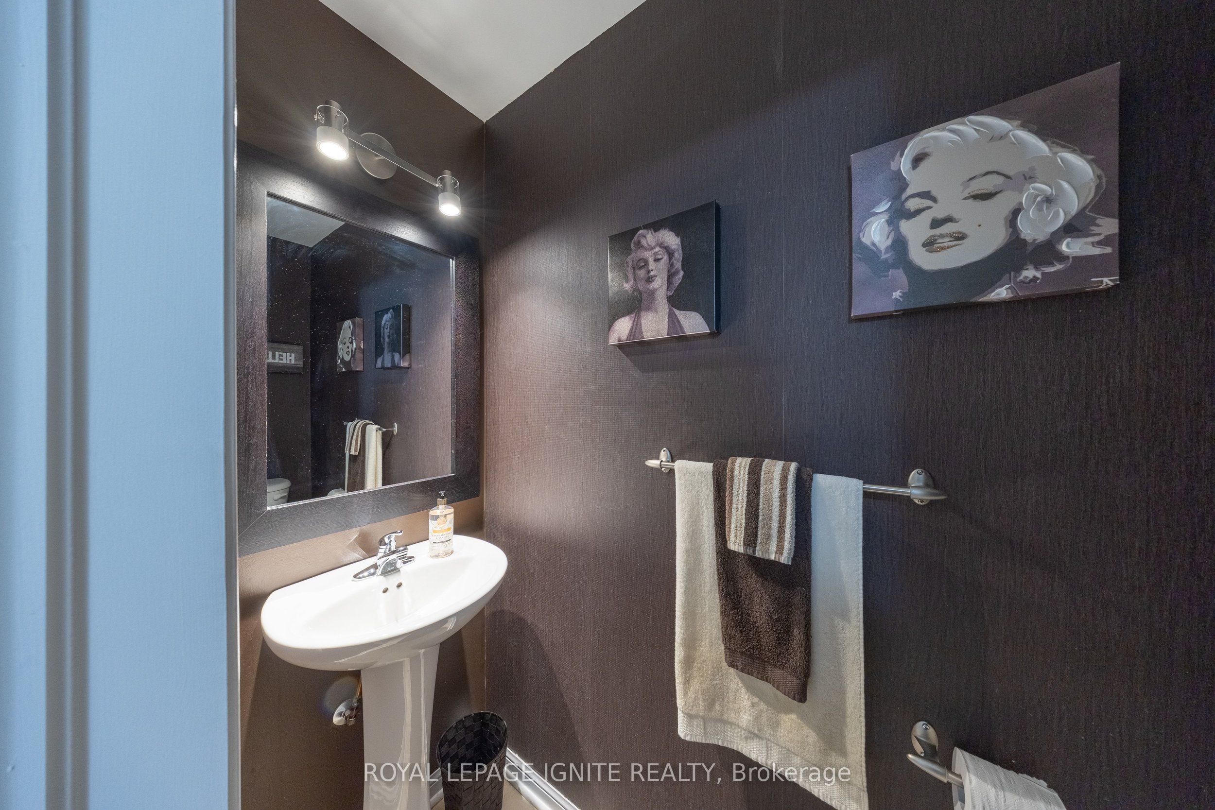 3123 Stornoway Circle Property Photo 9