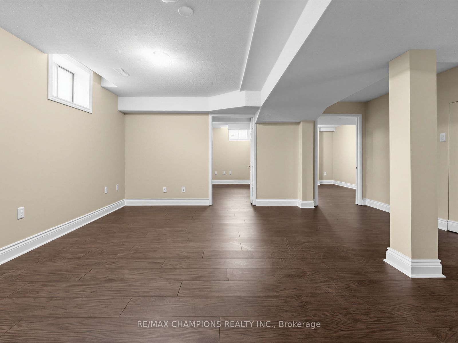 1 Cluster Oak Place Property Photo 31