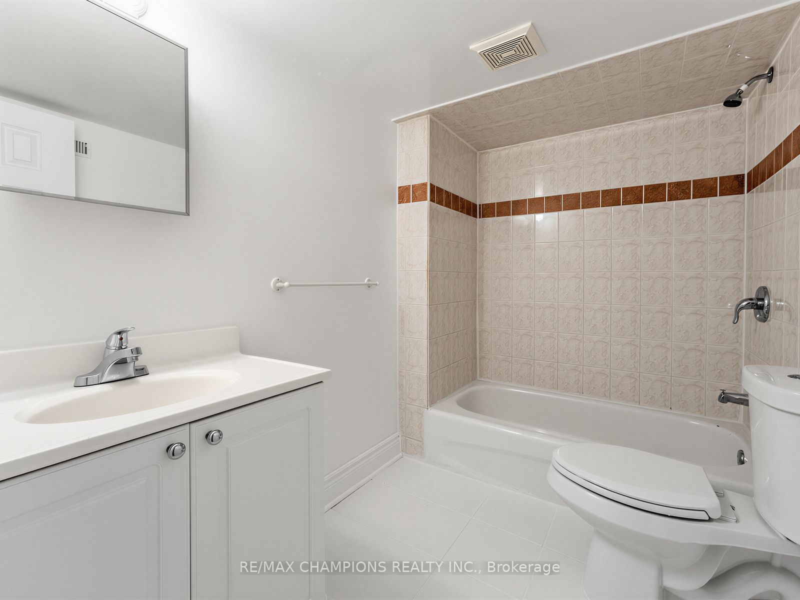 1 Cluster Oak Place Property Photo 34