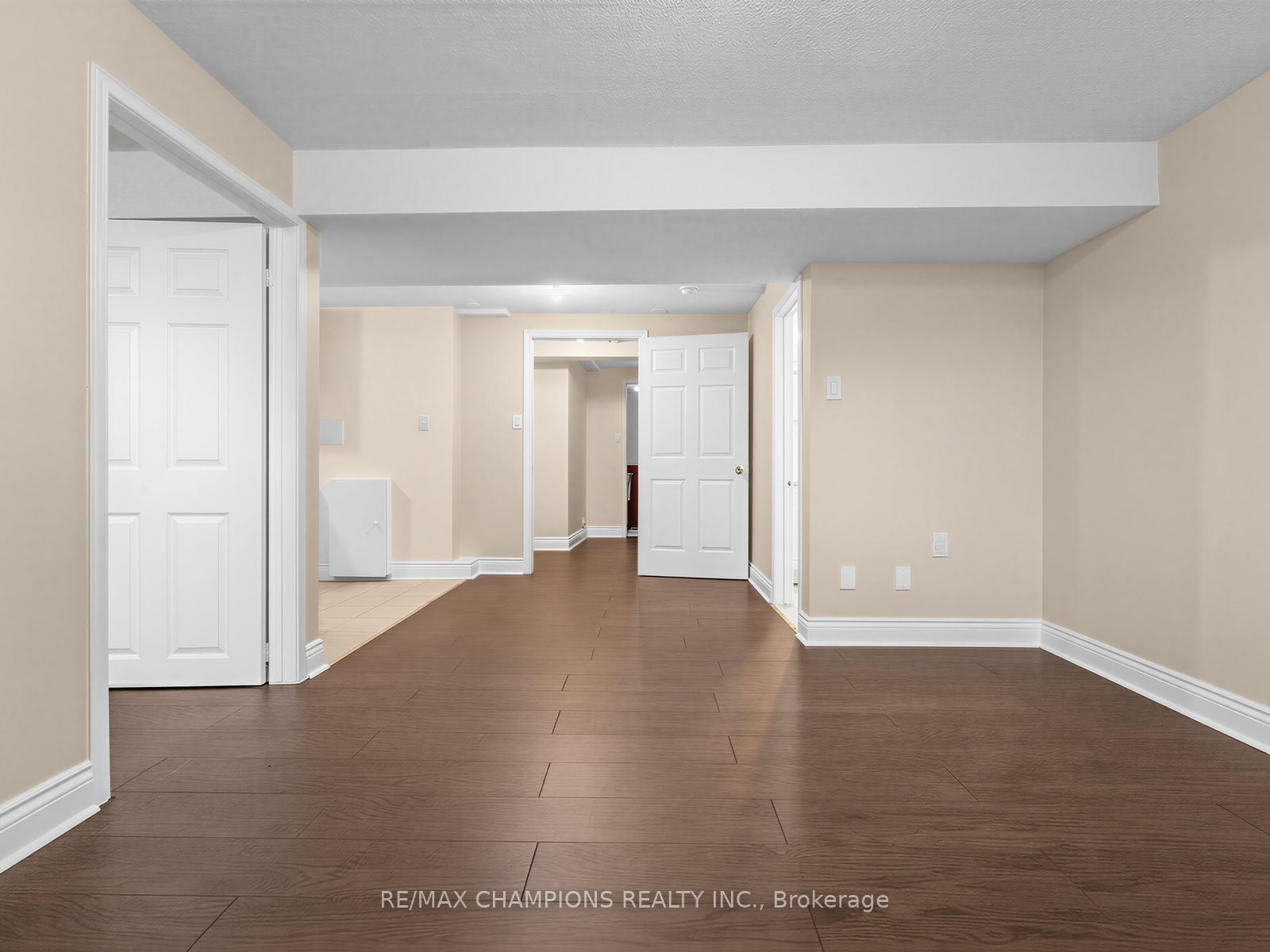 1 Cluster Oak Place Property Photo 36