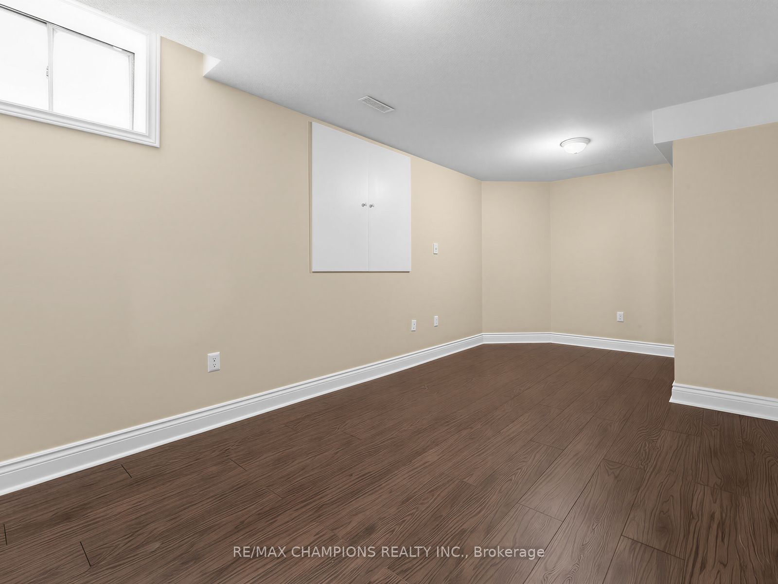 1 Cluster Oak Place Property Photo 37