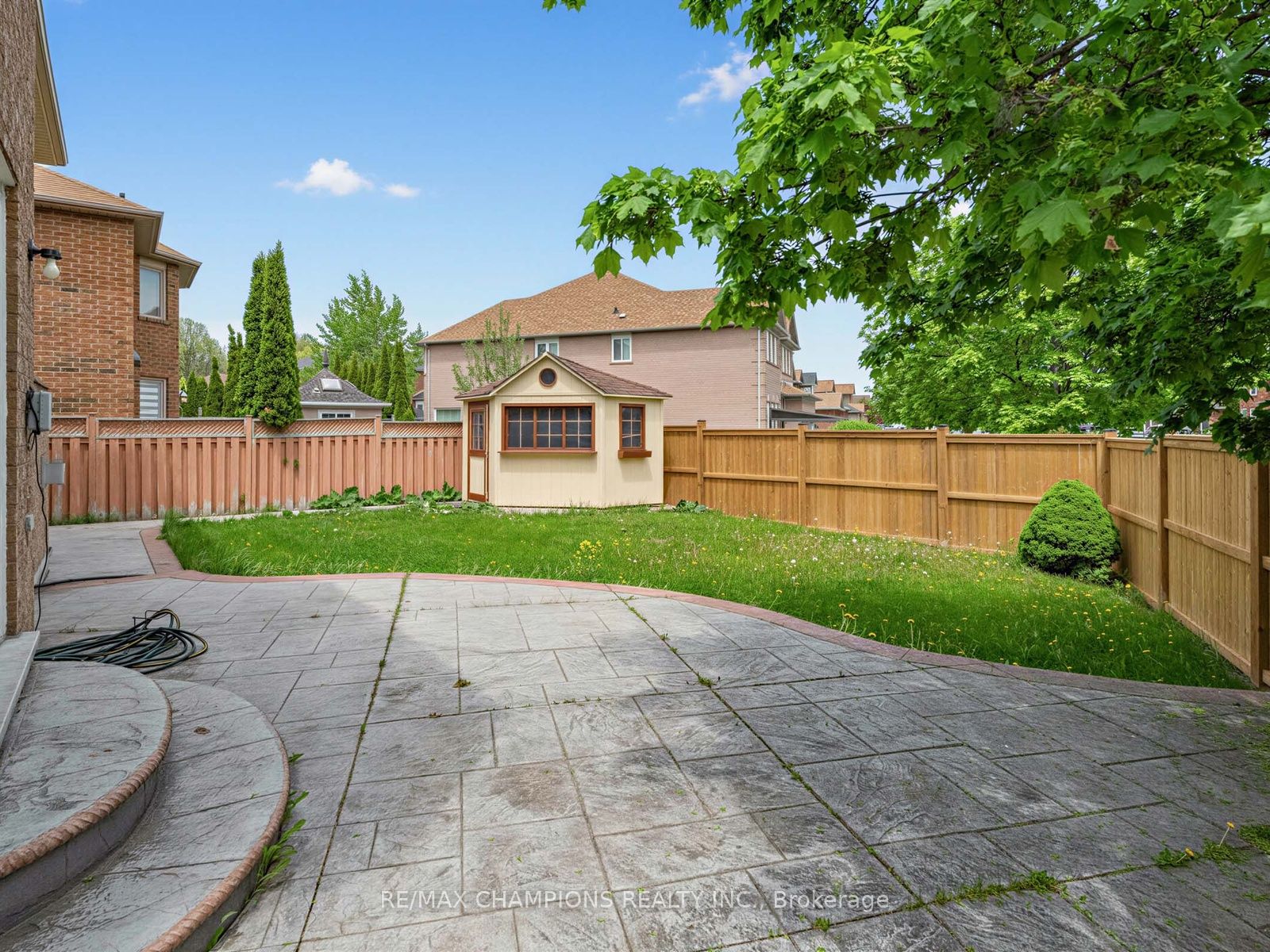 1 Cluster Oak Place Property Photo 40