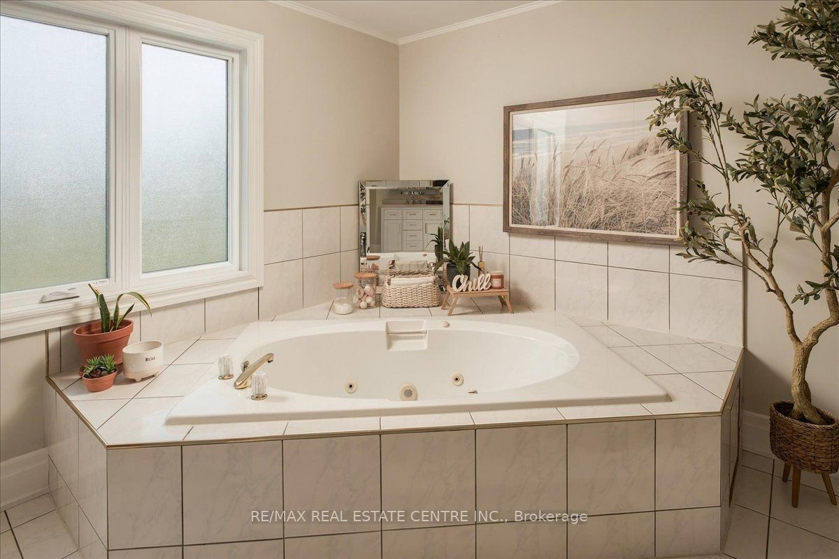 1749 Heritage Way Property Photo 25