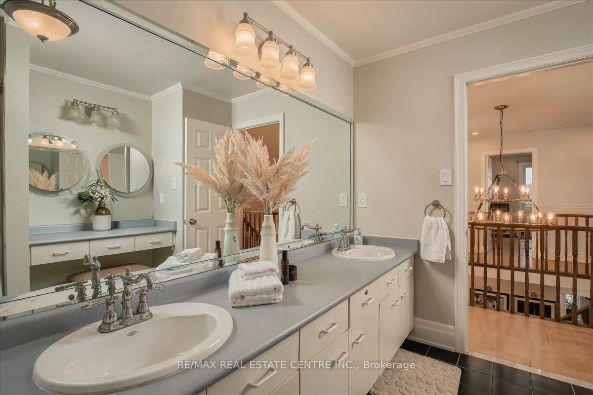 1749 Heritage Way Property Photo 34