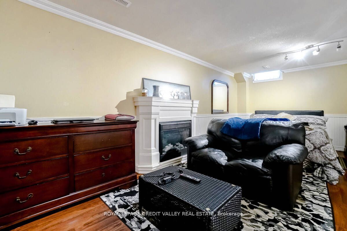95 Mullis Crescent Property Photo 2