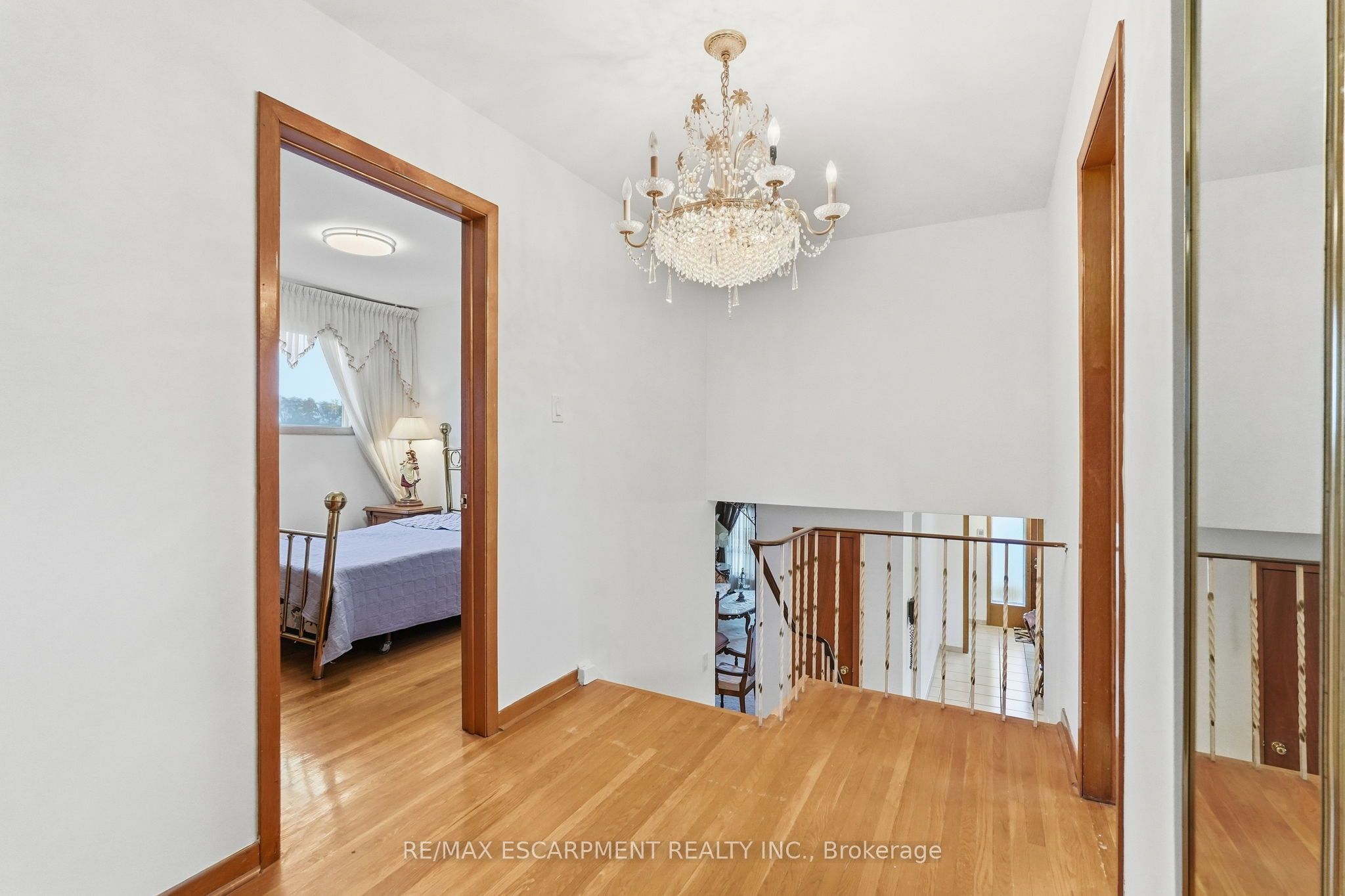 7566 Netherwood Road Property Photo 10
