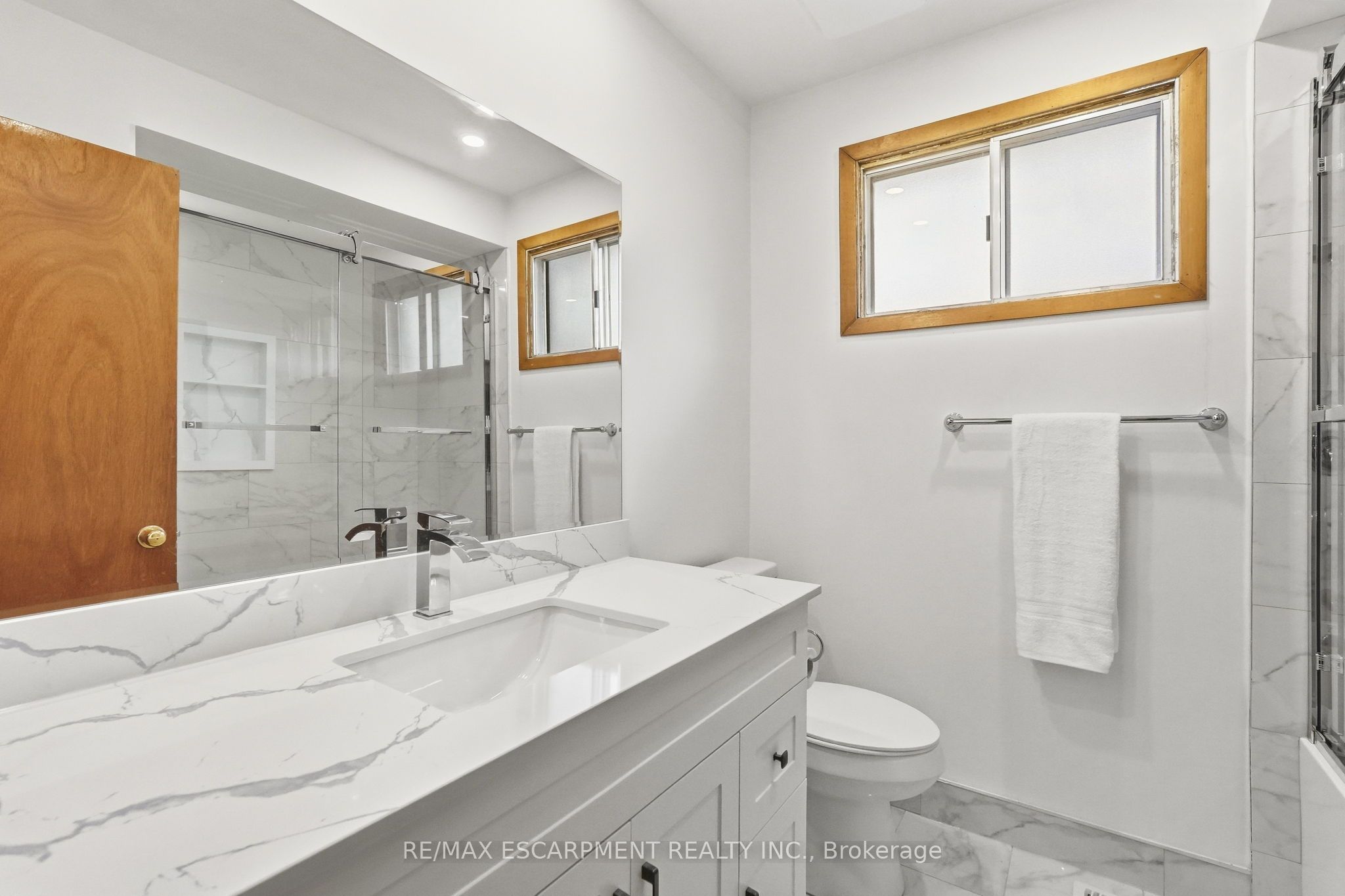 7566 Netherwood Road Property Photo 16