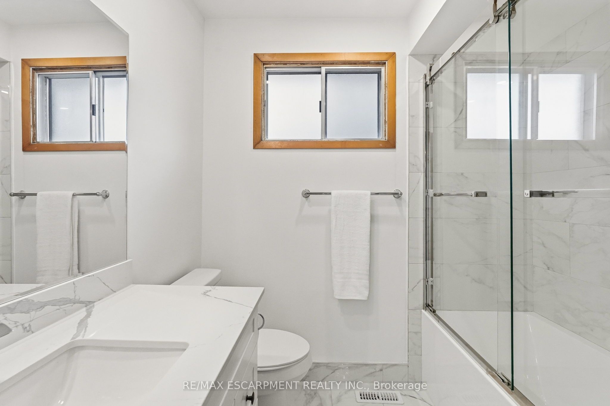 7566 Netherwood Road Property Photo 17