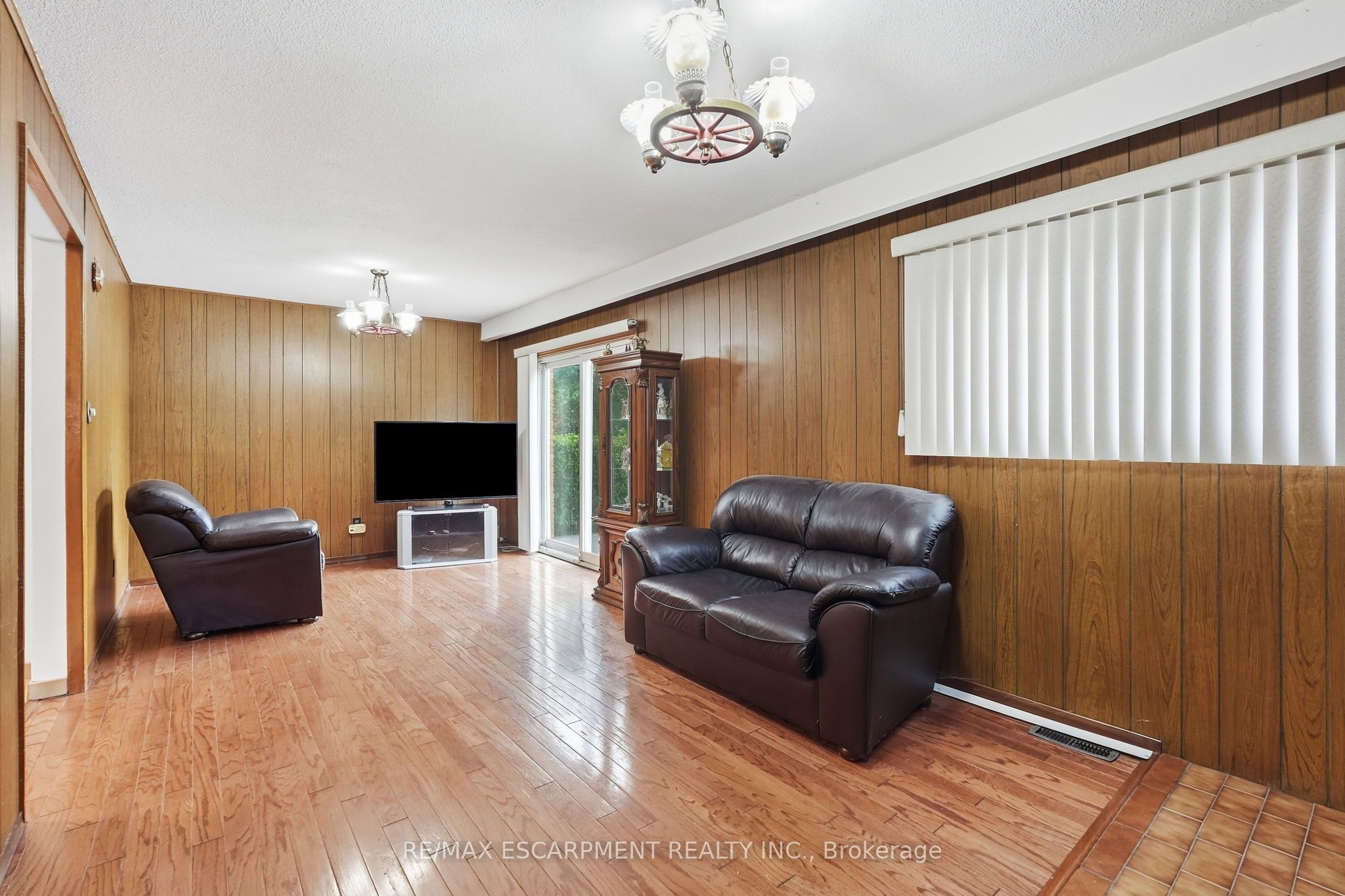 7566 Netherwood Road Property Photo 18
