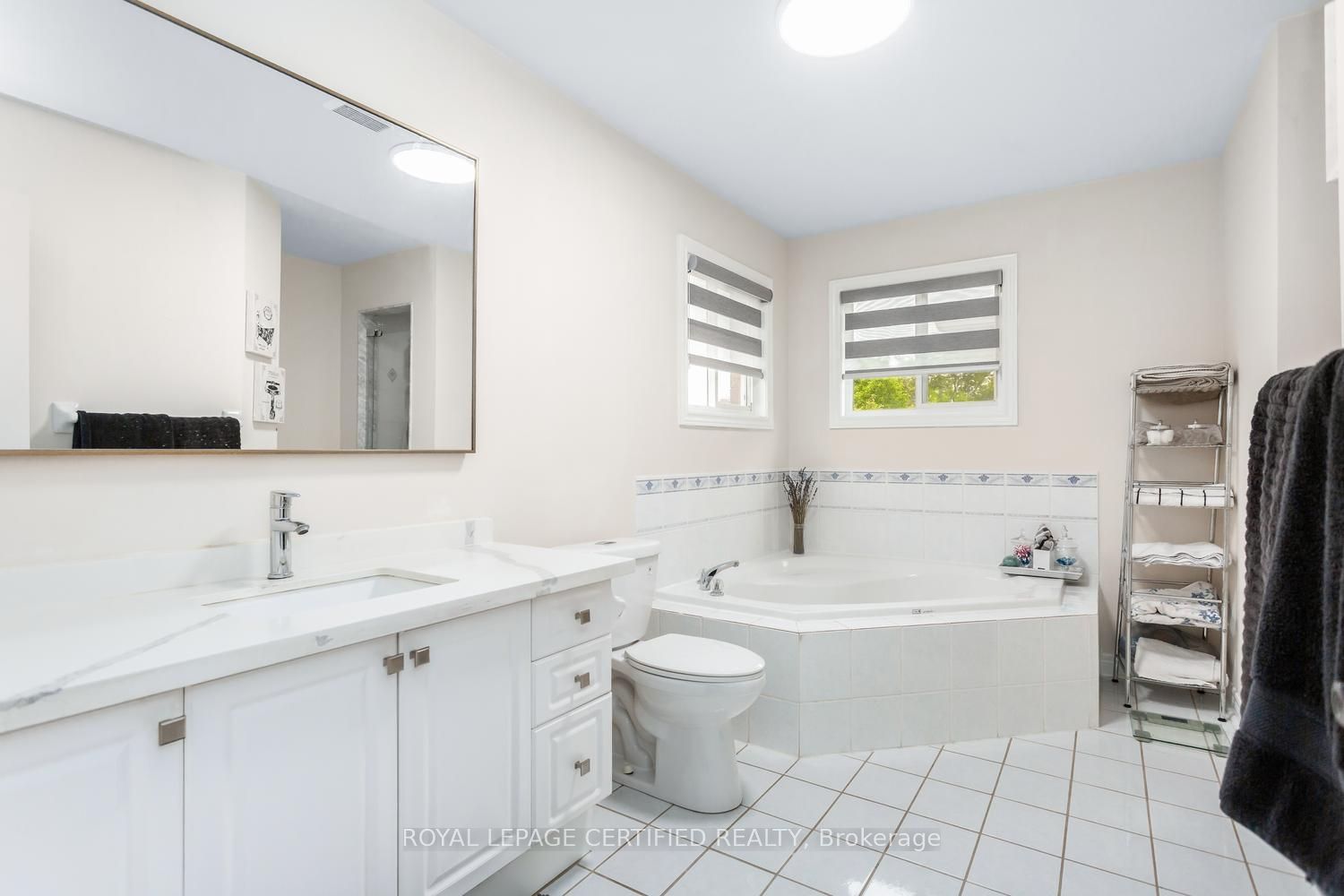 5902 Agean Drive Property Photo 20