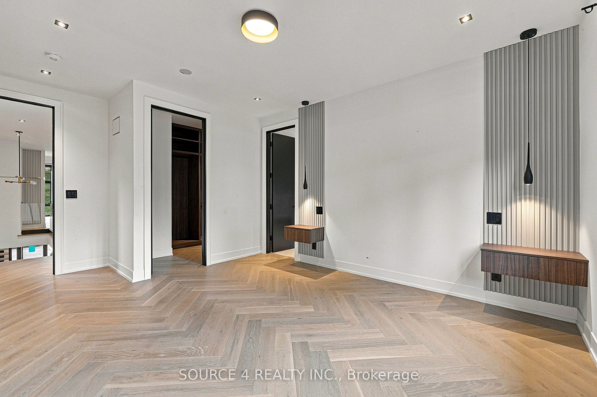 20b Broadview Avenue Property Photo 25