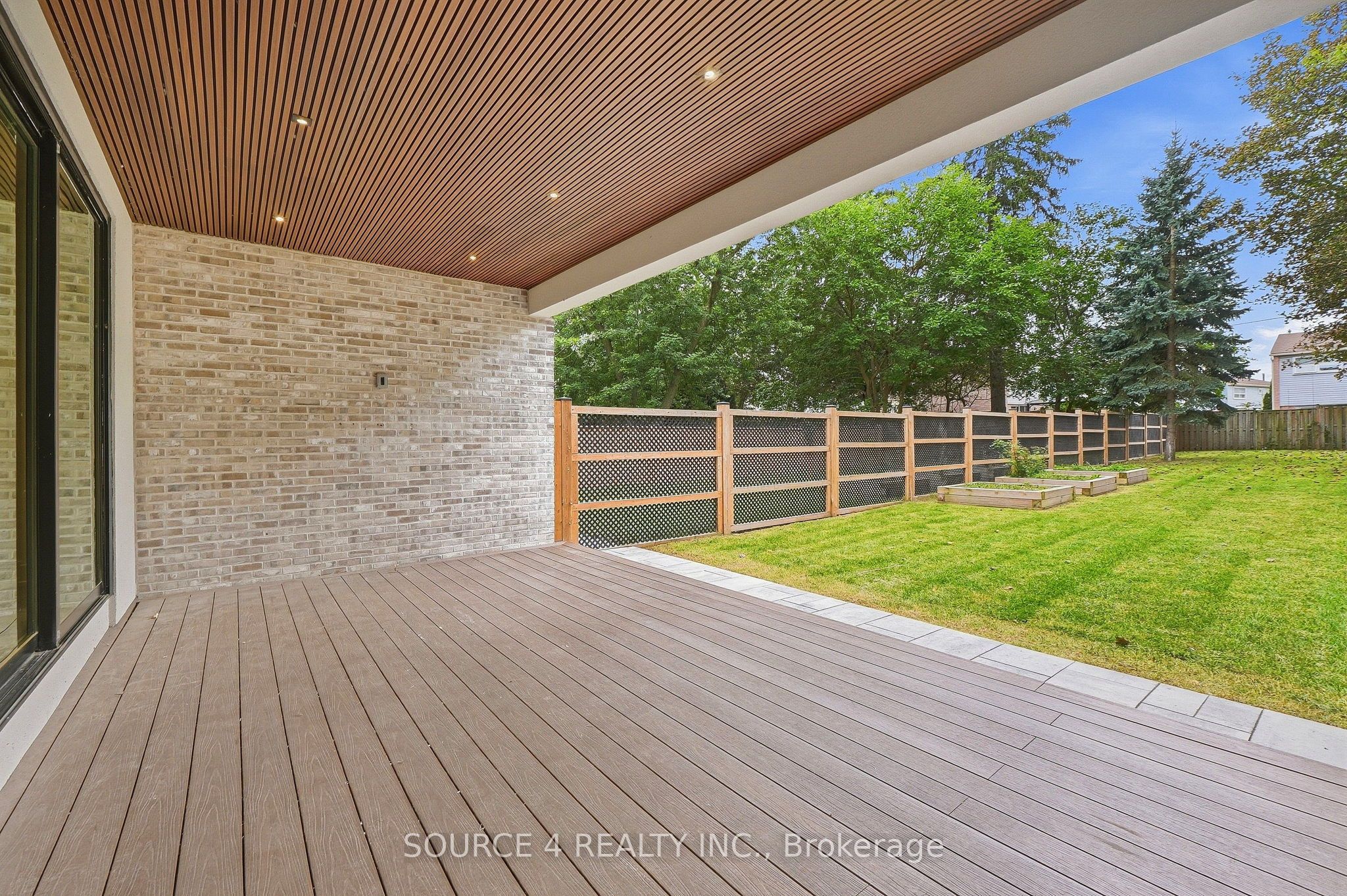 20b Broadview Avenue Property Photo 42