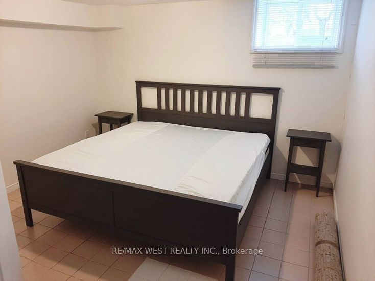 34 Penhurst Avenue B2 Property Photo 4