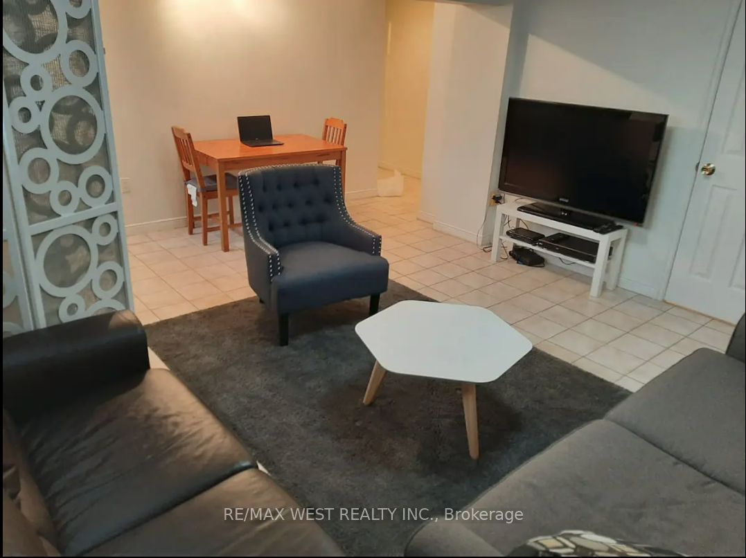 34 Penhurst Avenue B2 Property Photo 5