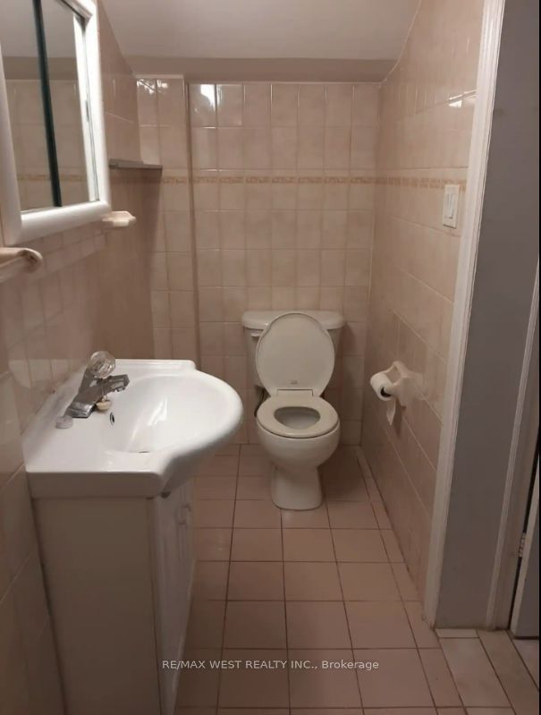 34 Penhurst Avenue B2 Property Photo 7