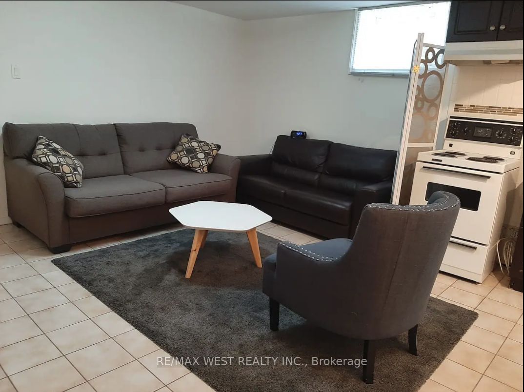 34 Penhurst Avenue B2 Property Photo 9