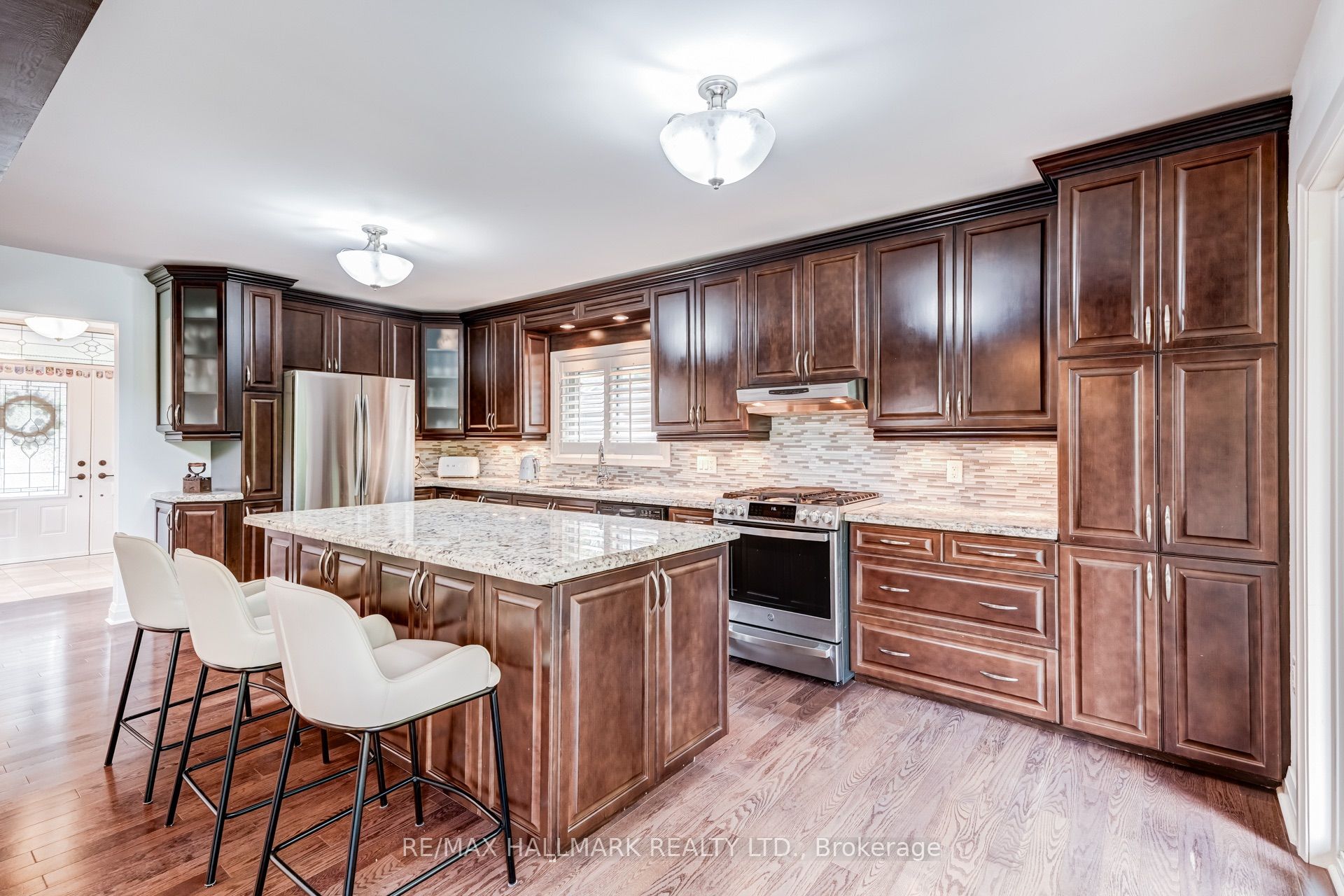 1499 Ashington Court Property Photo 6