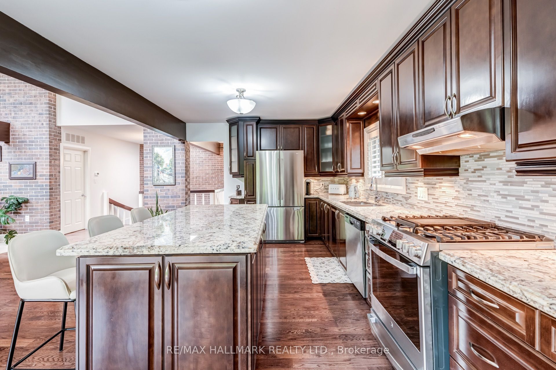 1499 Ashington Court Property Photo 8