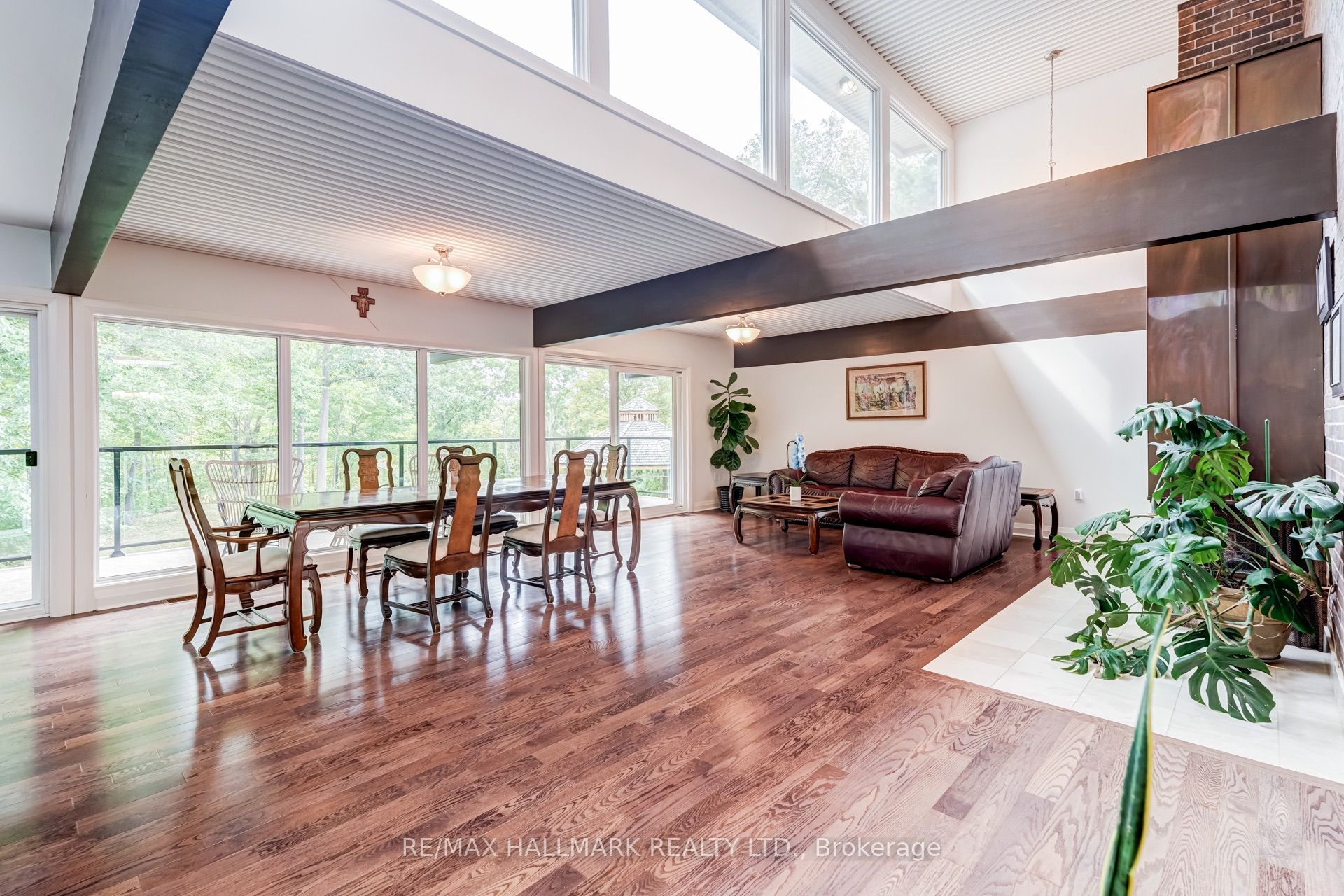 1499 Ashington Court Property Photo 12