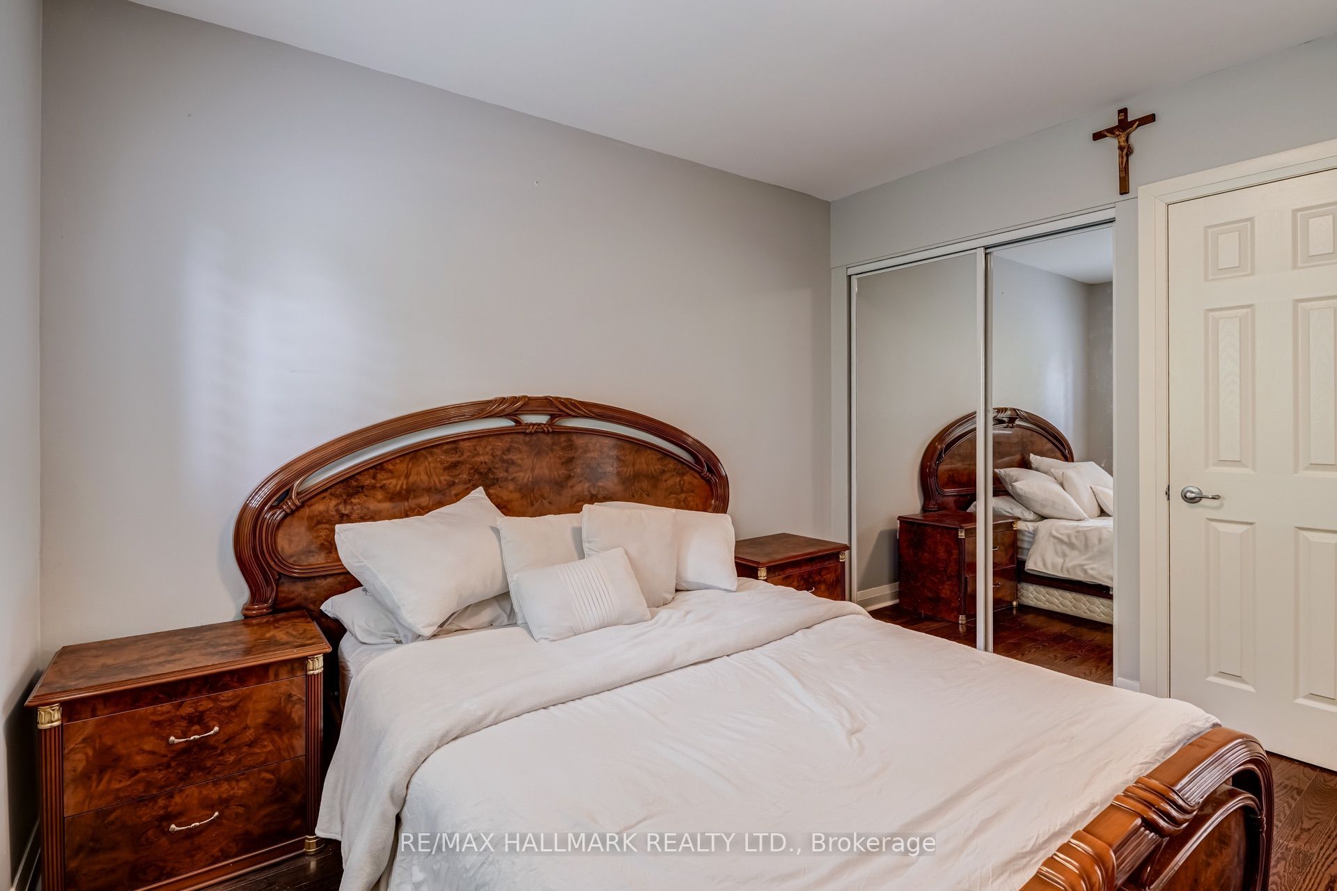 1499 Ashington Court Property Photo 20
