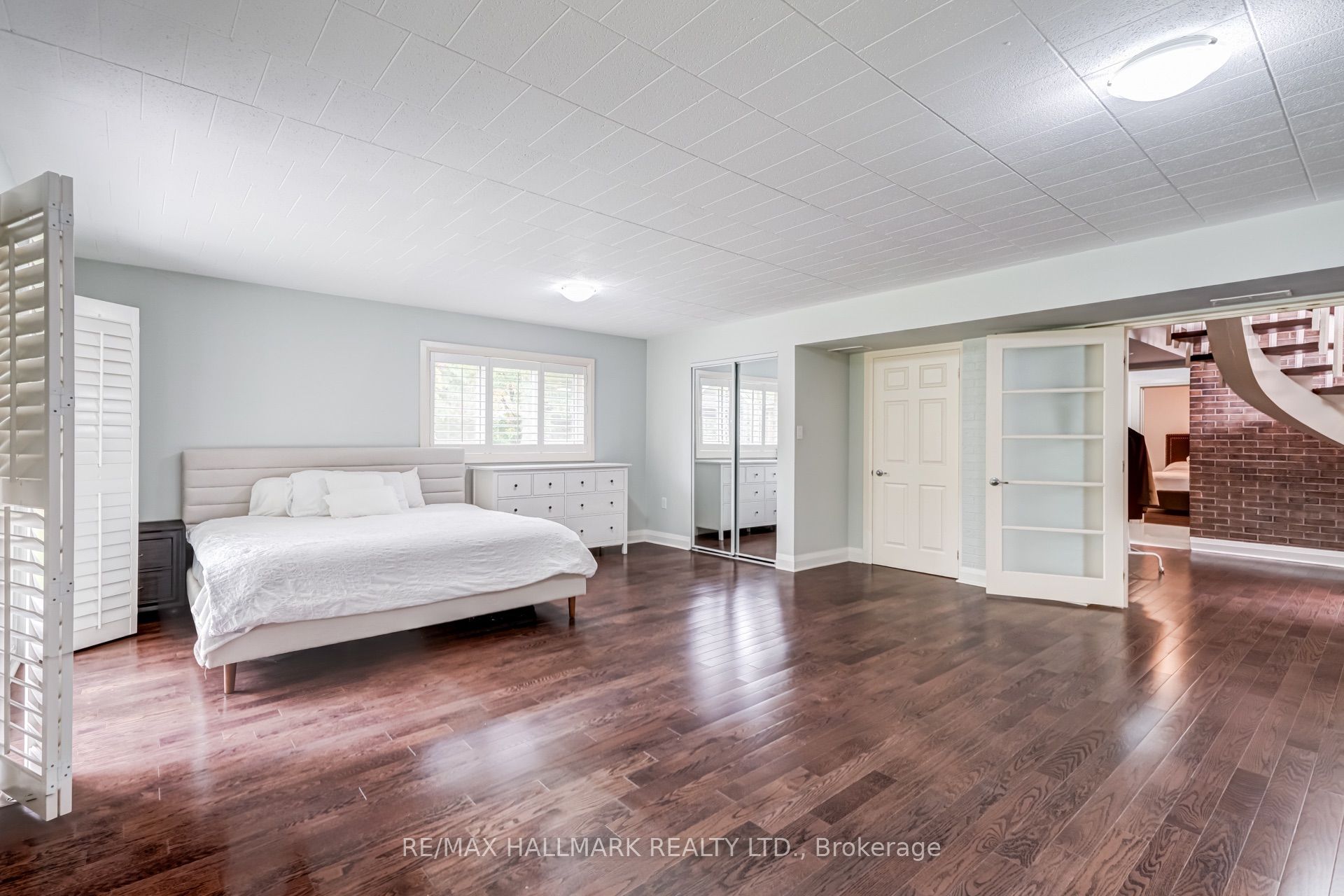 1499 Ashington Court Property Photo 24