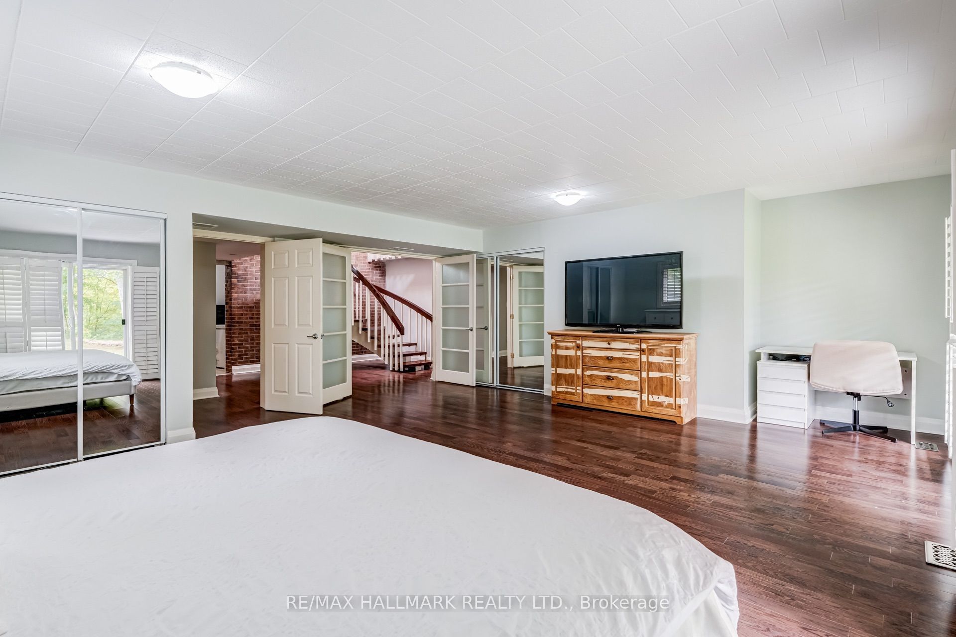 1499 Ashington Court Property Photo 25