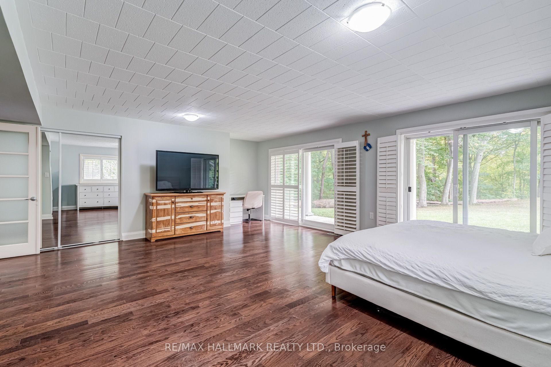 1499 Ashington Court Property Photo 26