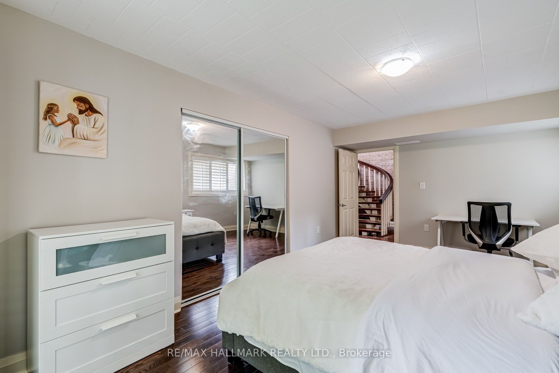 1499 Ashington Court Property Photo 30