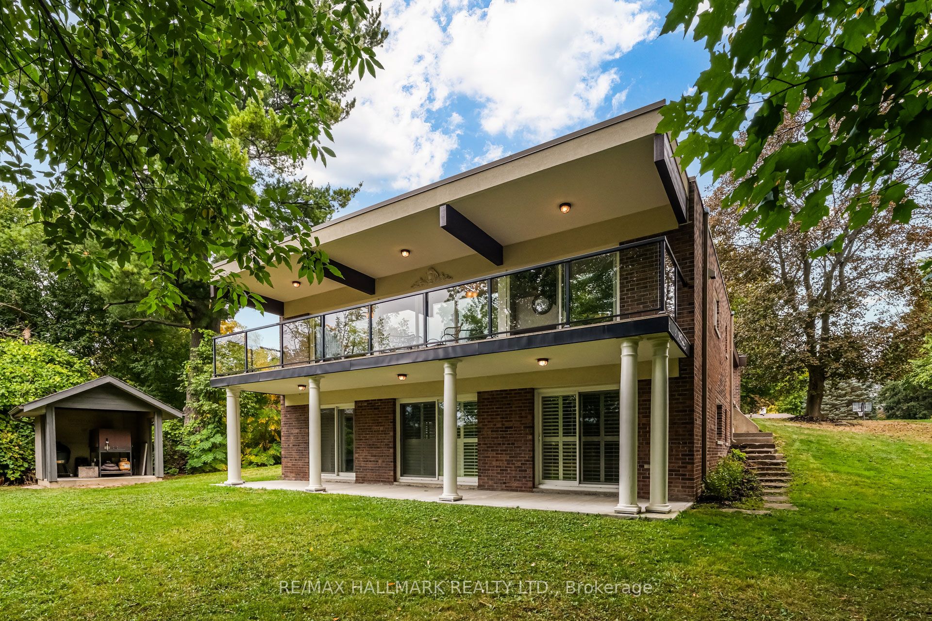1499 Ashington Court Property Photo 36