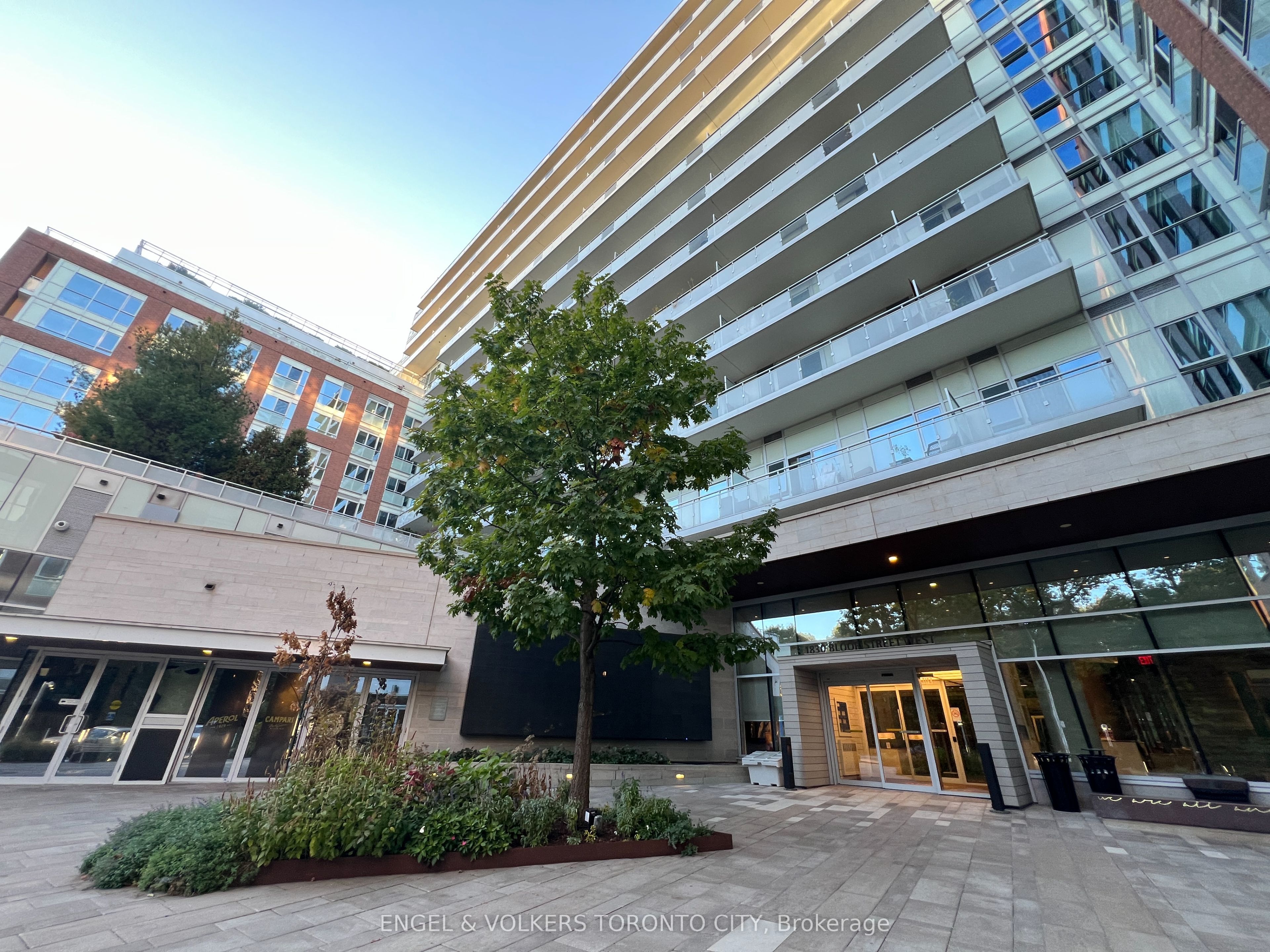 1830 Bloor Street W 330 Property Photo 1
