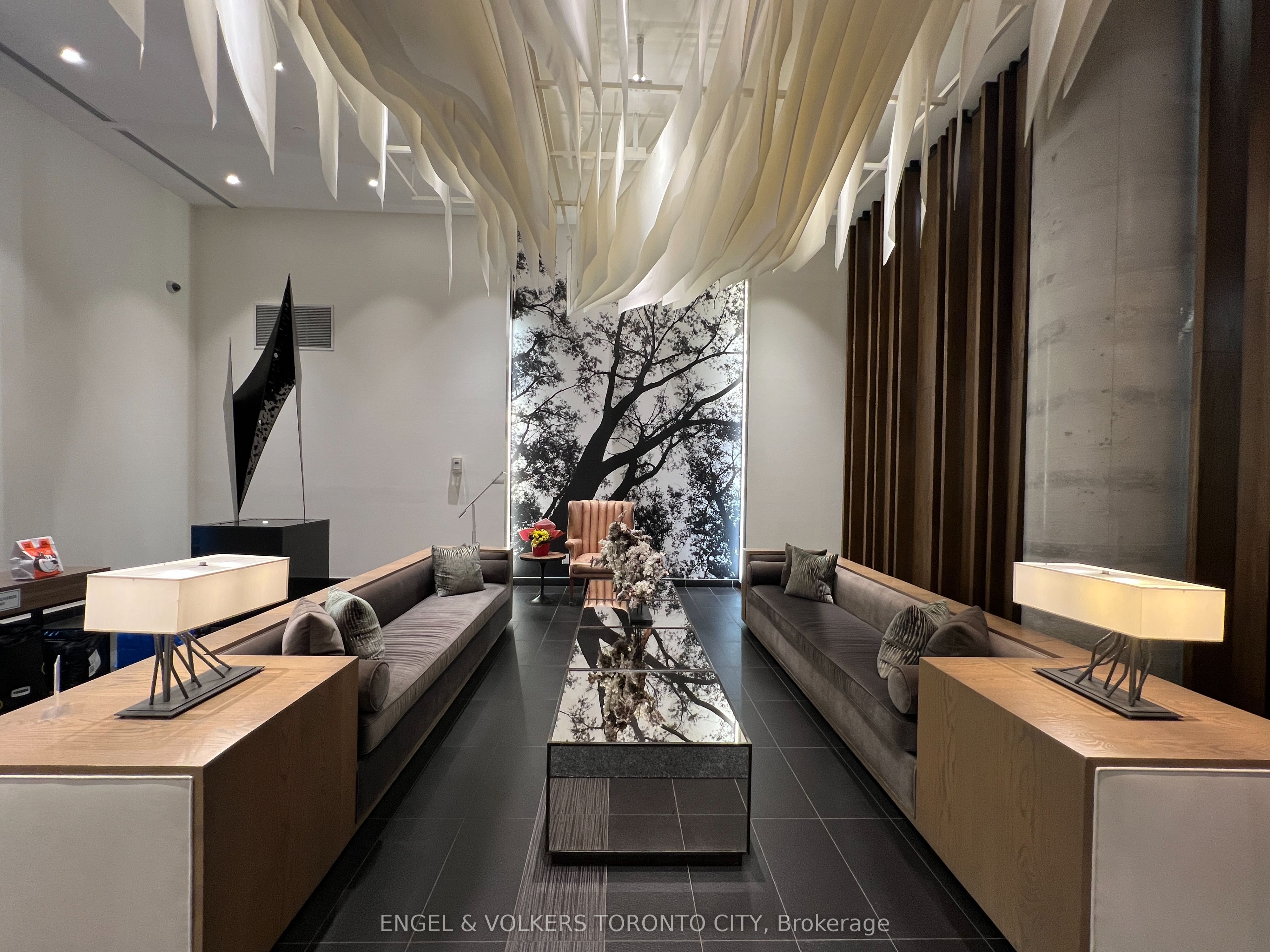1830 Bloor Street W 330 Property Photo 3