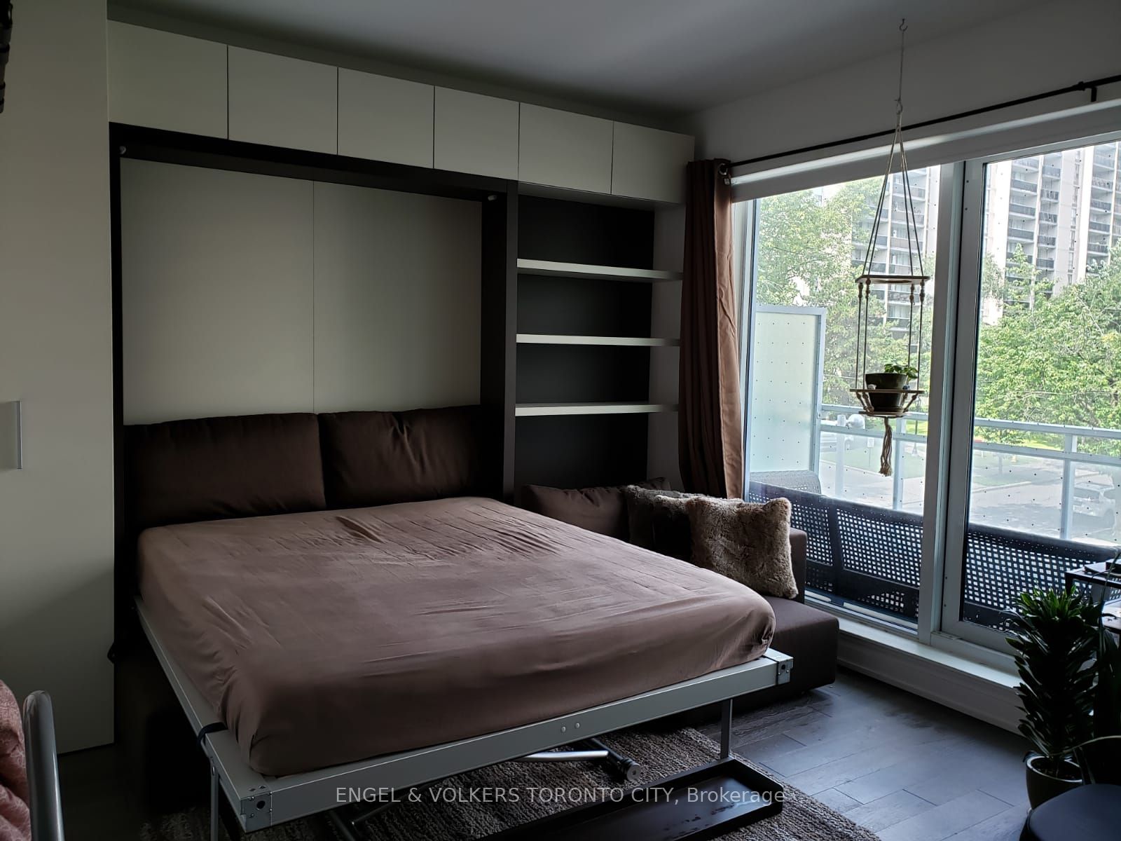 1830 Bloor Street W 330 Property Photo 6