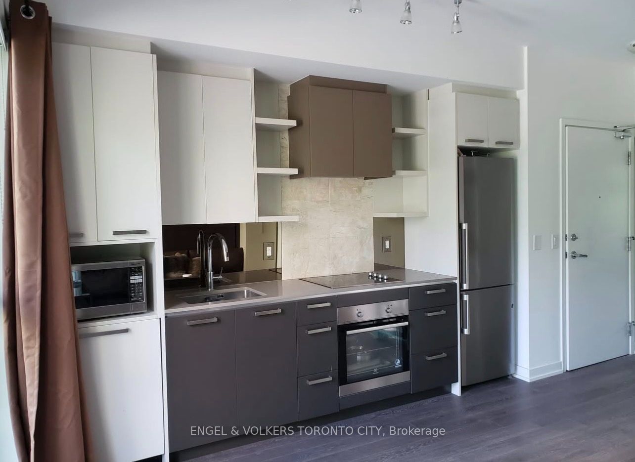 1830 Bloor Street W 330 Property Photo 9