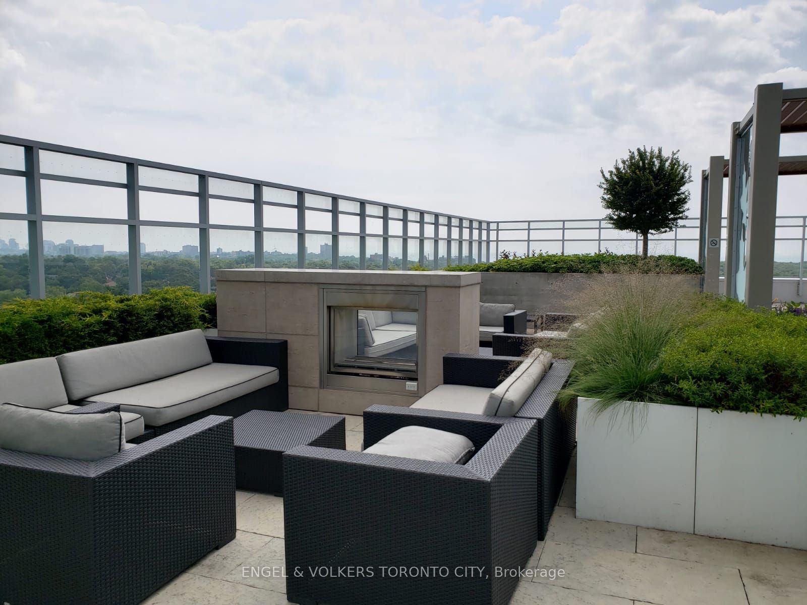 1830 Bloor Street W 330 Property Photo 13