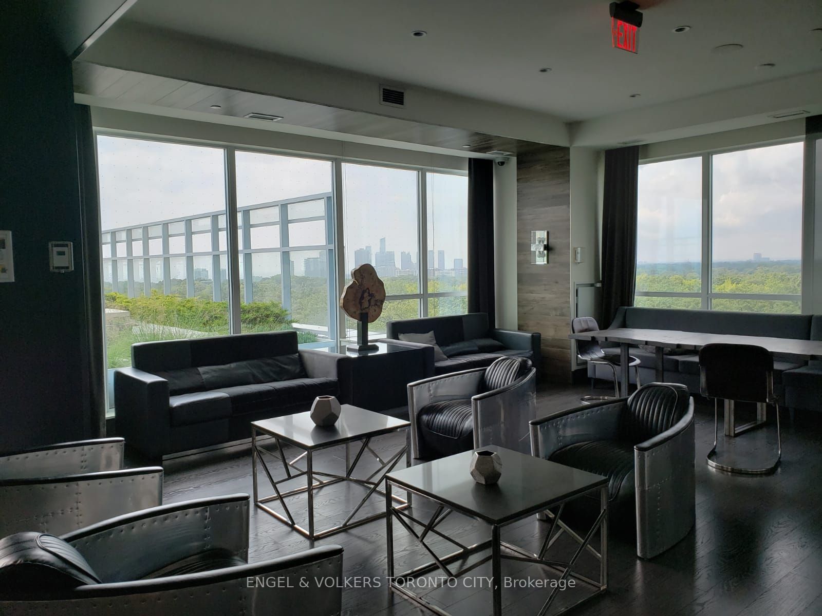 1830 Bloor Street W 330 Property Photo 16