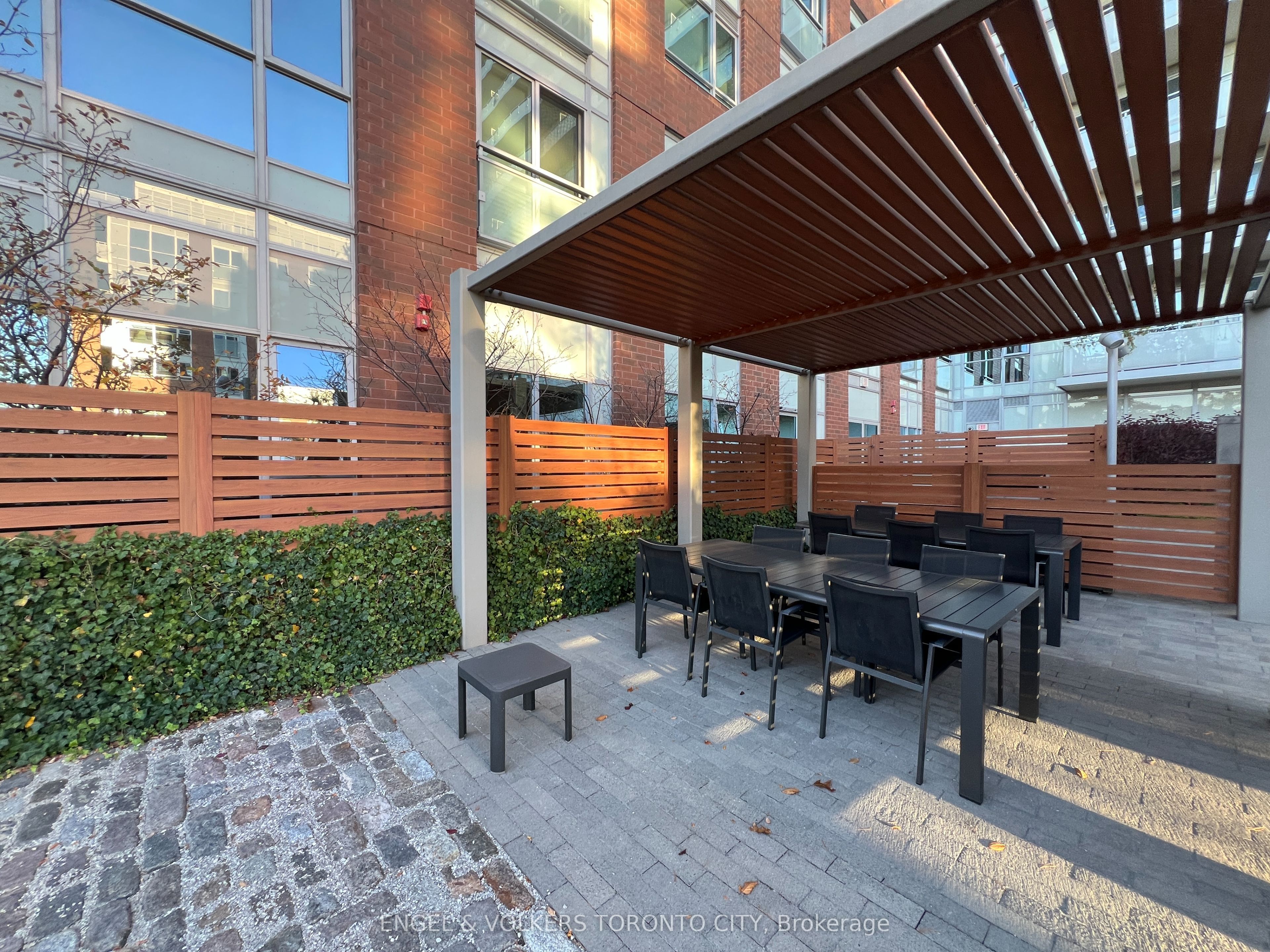 1830 Bloor Street W 330 Property Photo 22