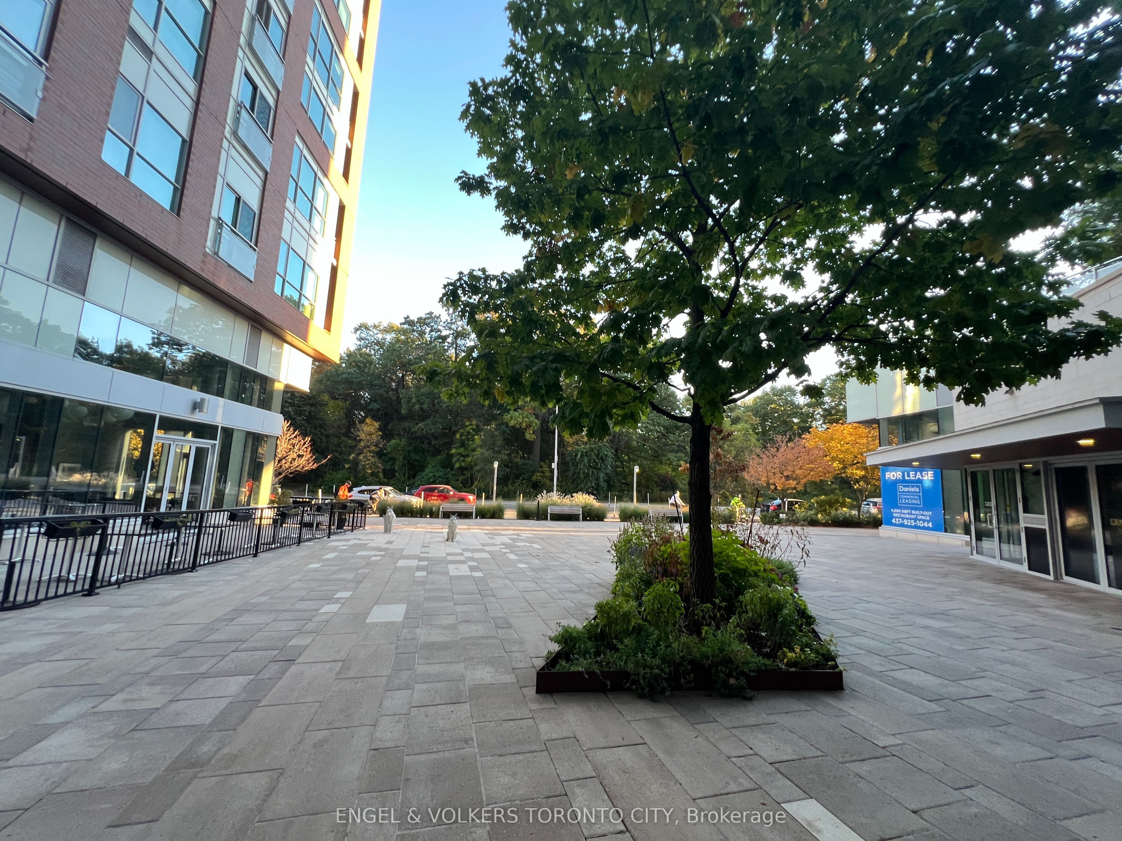 1830 Bloor Street W 330 Property Photo 23