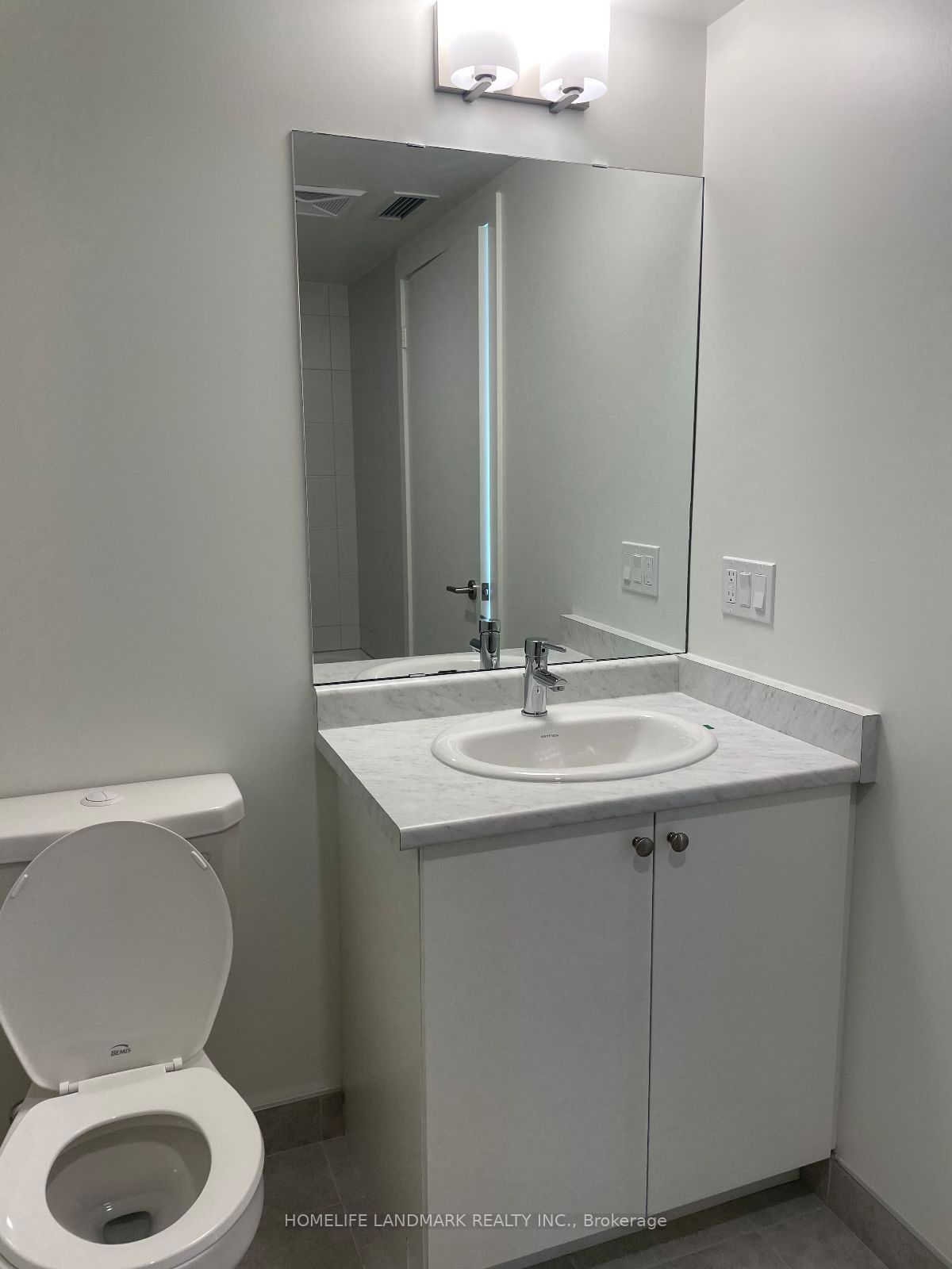 10 Wilby Crescent 1401 Property Photo 6