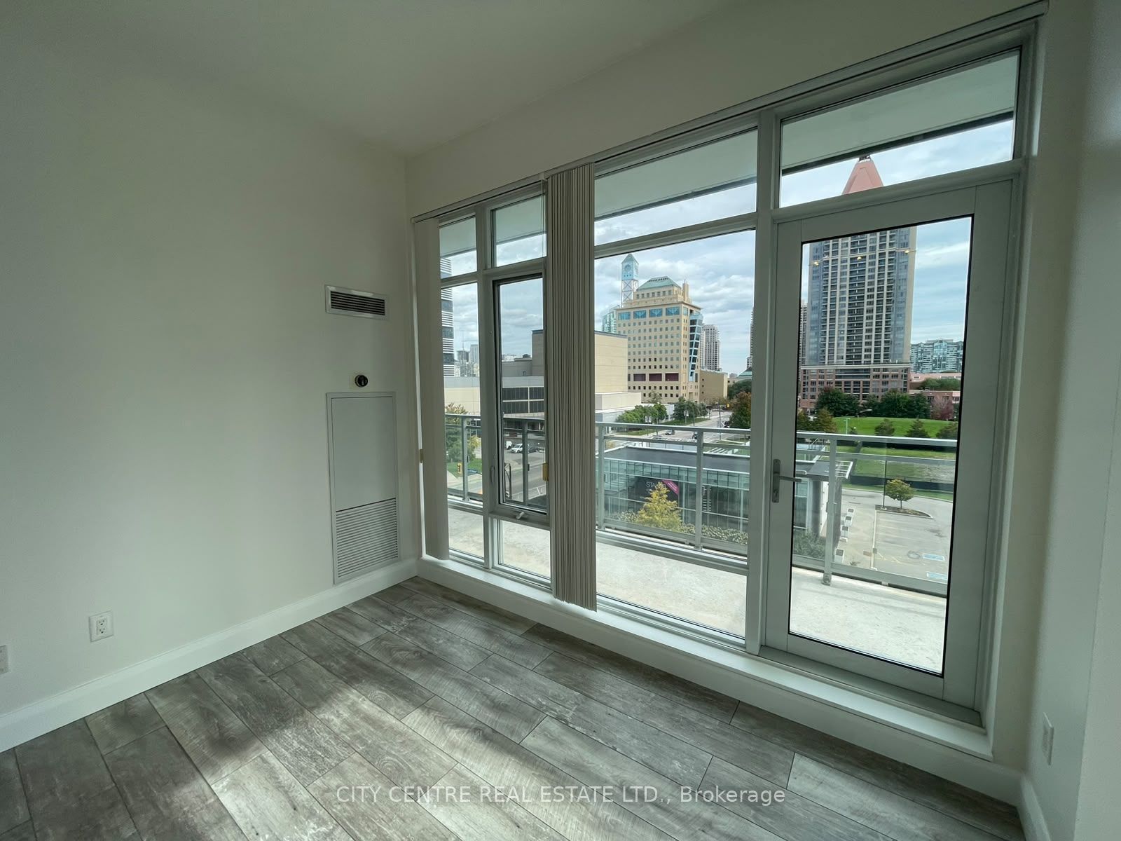 365 Prince Of Wales Drive 505 Property Photo 12