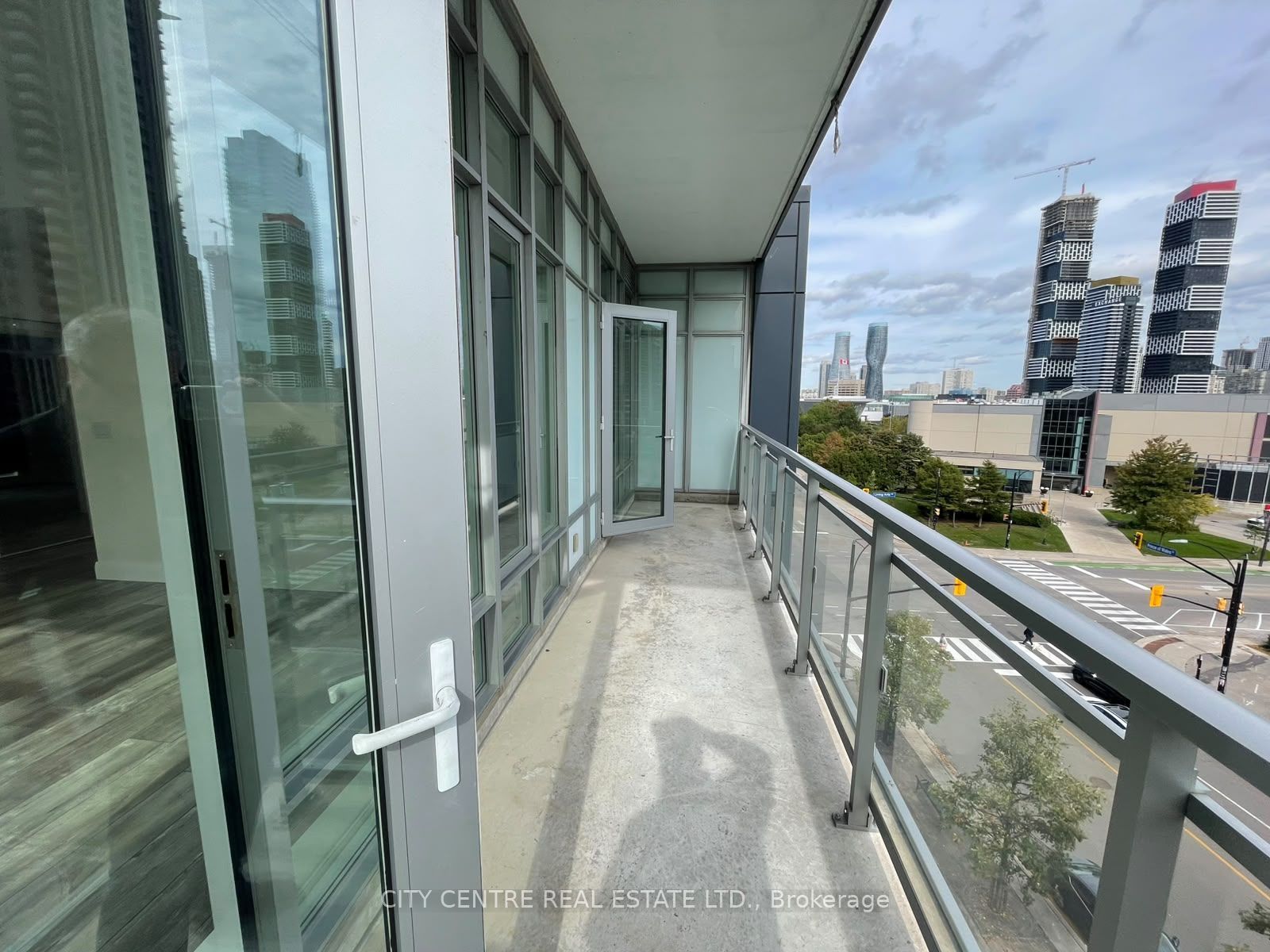 365 Prince Of Wales Drive 505 Property Photo 15