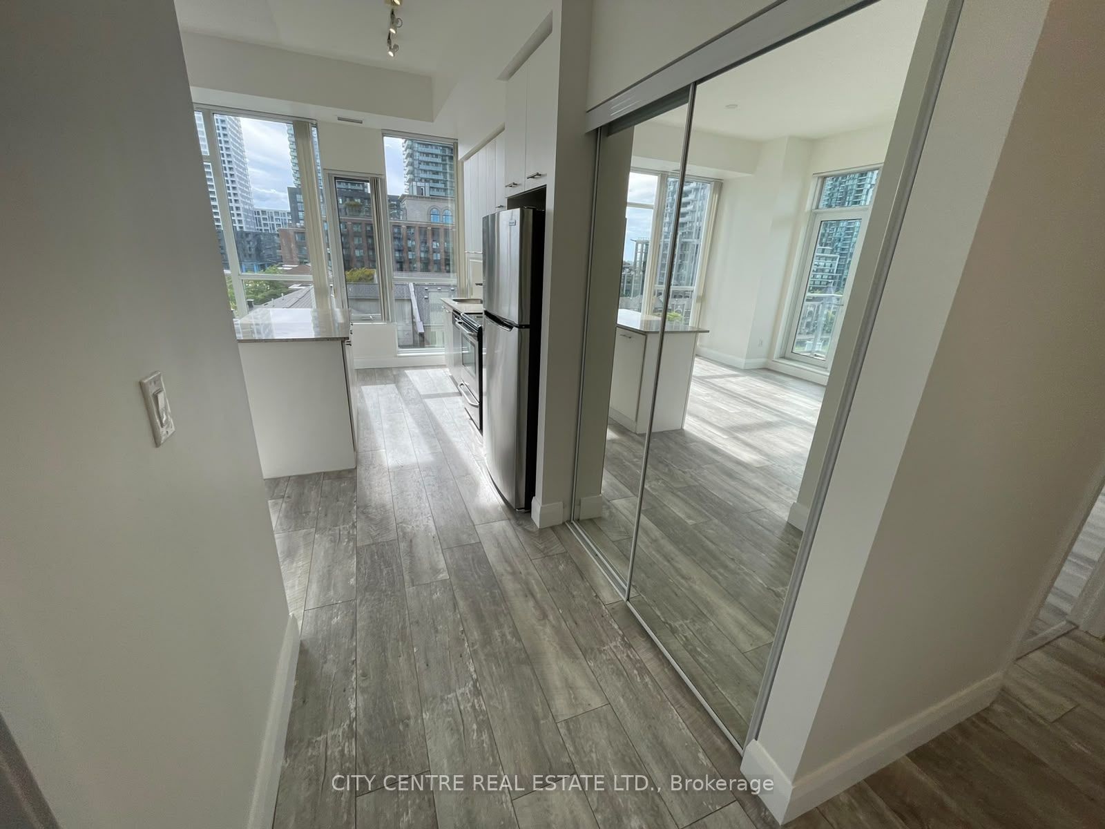 365 Prince Of Wales Drive 505 Property Photo 20